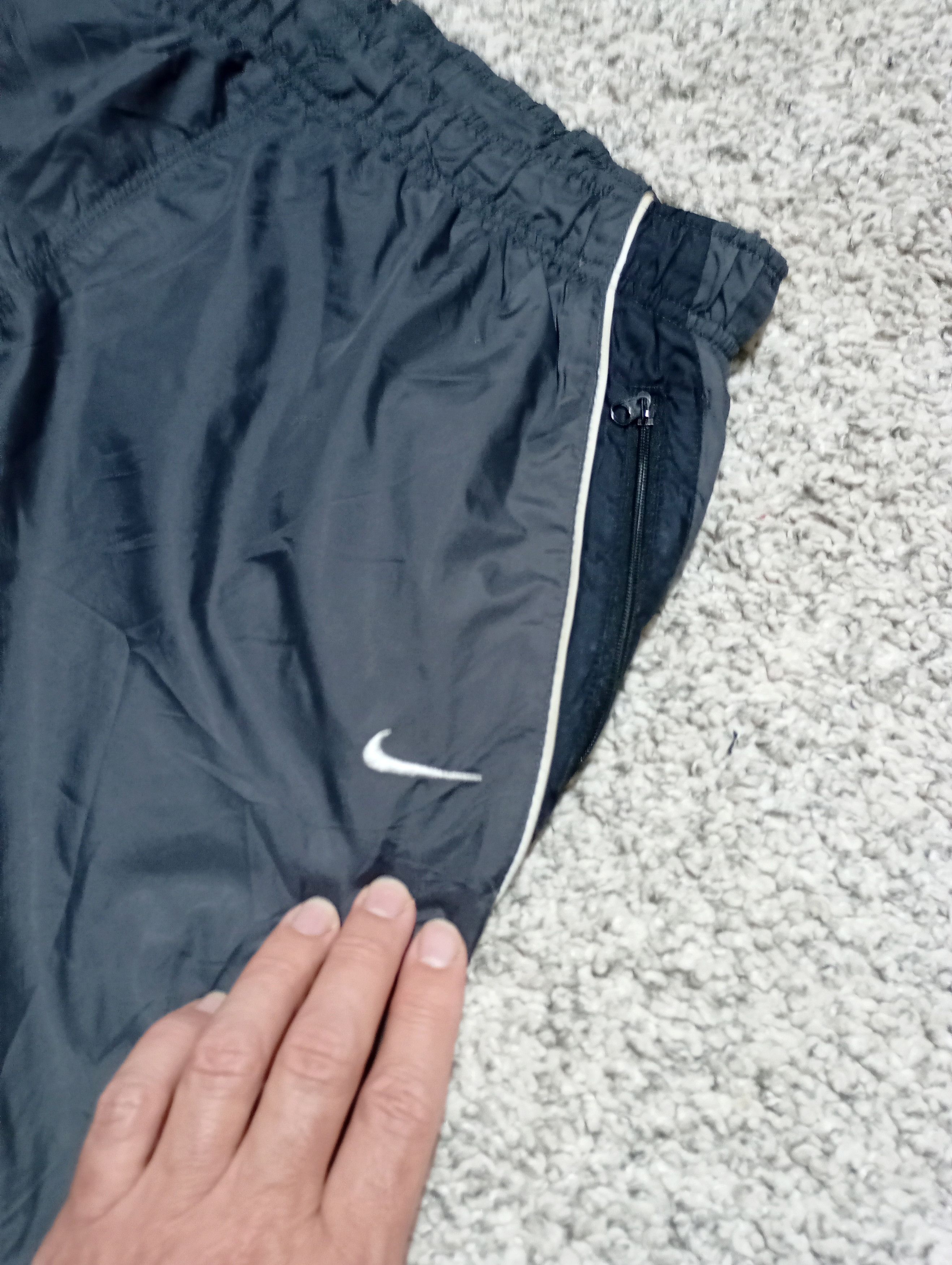 Nike NIKE 90's BAGGY SWOOSH LOGO TRACK PANTS RARE RETRO Y2K Size US 33 - 4 Thumbnail