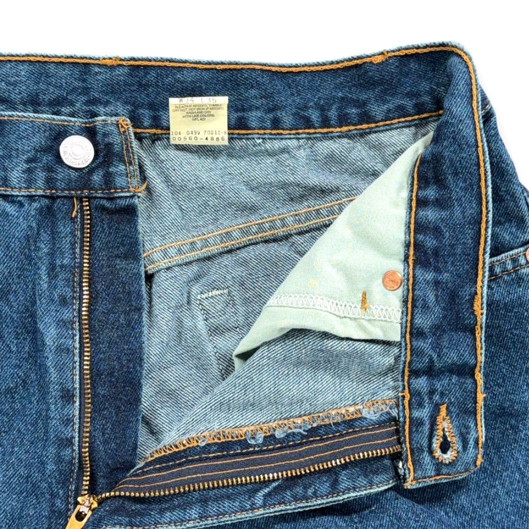Levi's VINTAGE Levi's Jeans Mens 32x30 Blue 560 Loose Fit Baggy Skater 90s Tag 34x36 Size US 32 / EU 48 - 4 Thumbnail