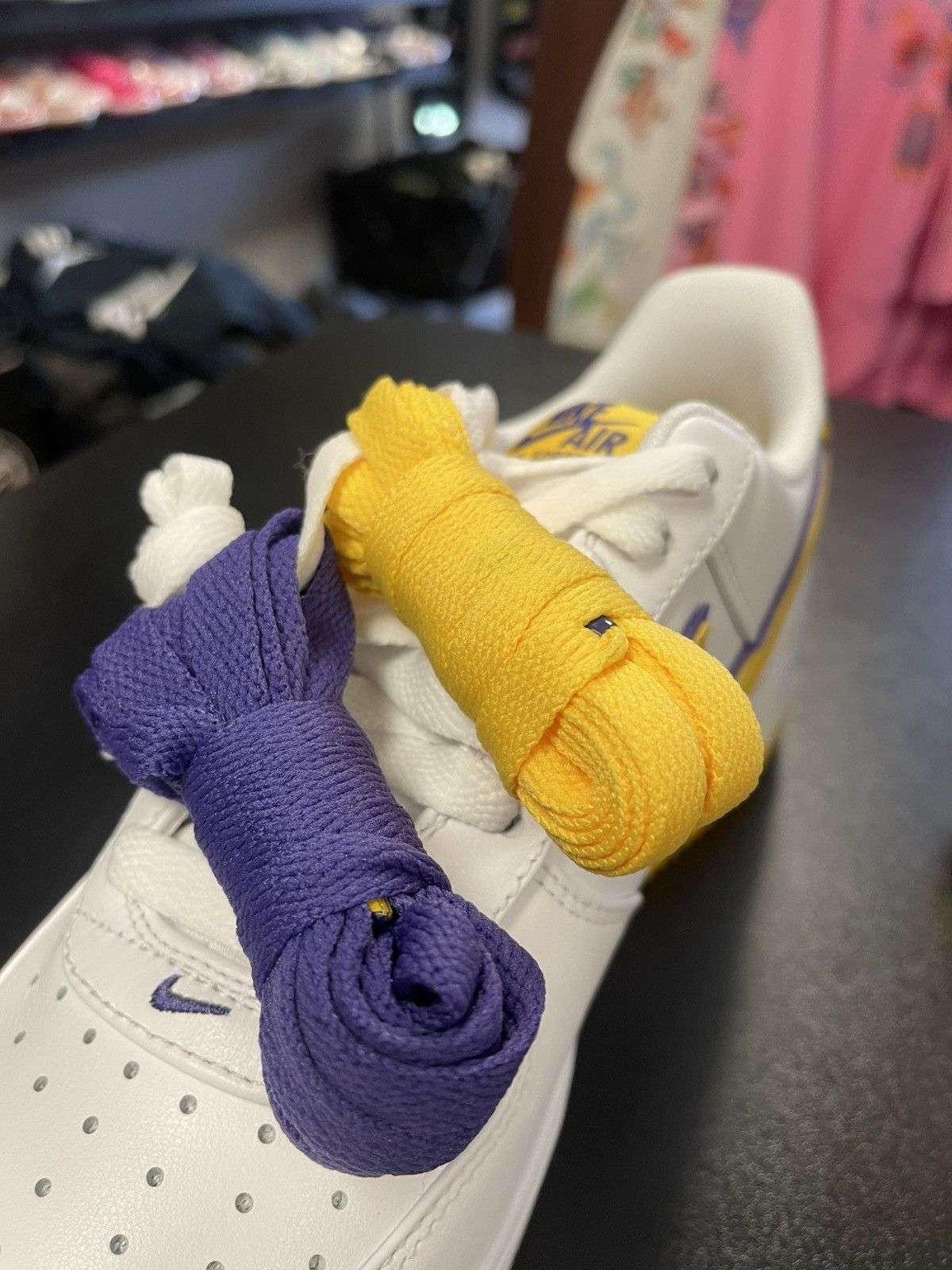Nike Size 9.5 - Air Force 1 Kobe Bryant Lakers Home Brand New Size US 9.5 / EU 42-43 - 8 Thumbnail