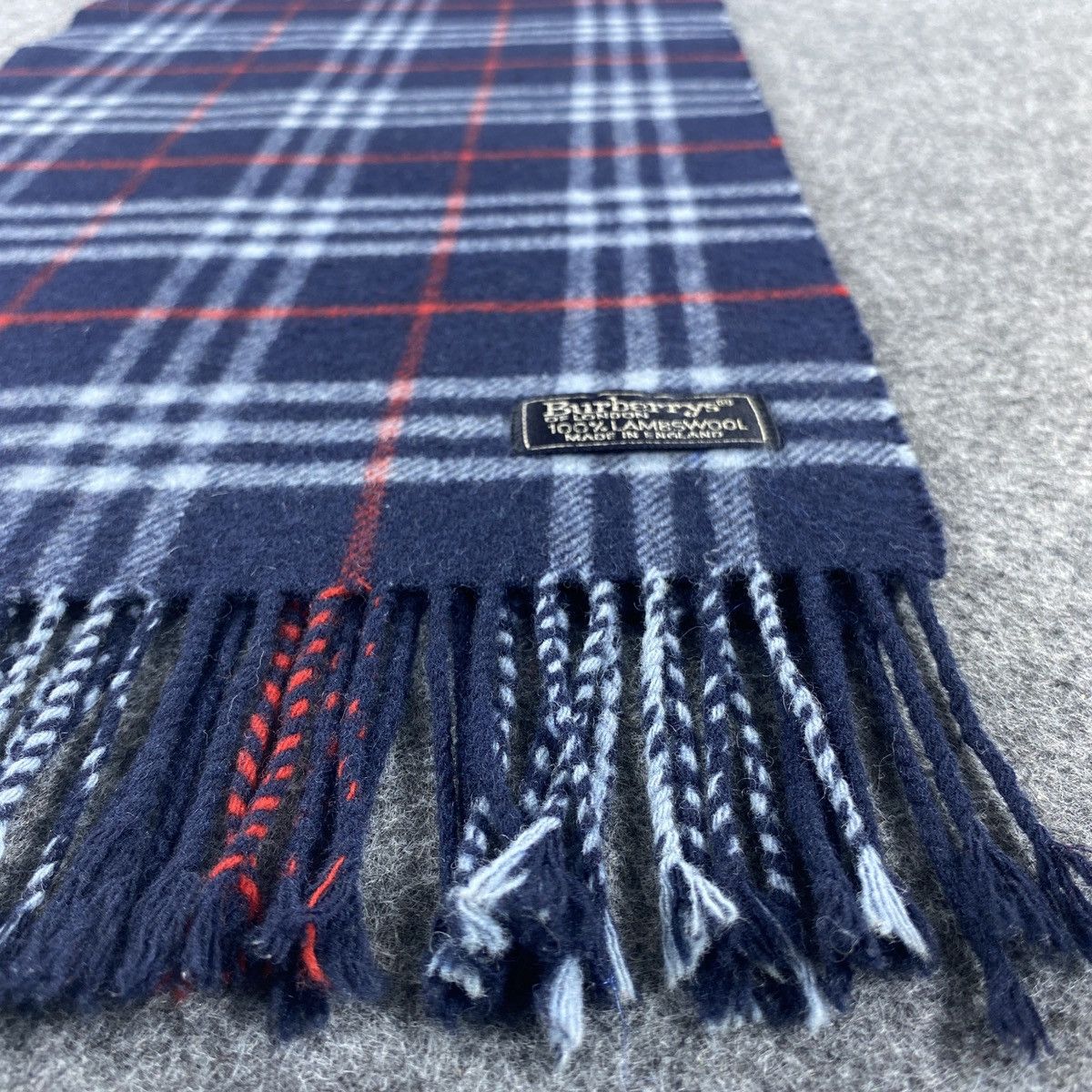 Burberry × Vintage Burberrys Scarf # Muffler # Neckwear # D671 Size ONE SIZE - 7 Thumbnail