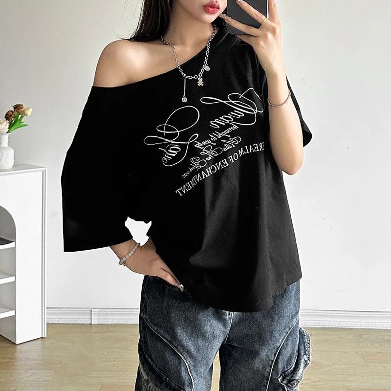 Japanese Brand Oversized T Shirt Size M / US 6-8 / IT 42-44 - 1 Thumbnail