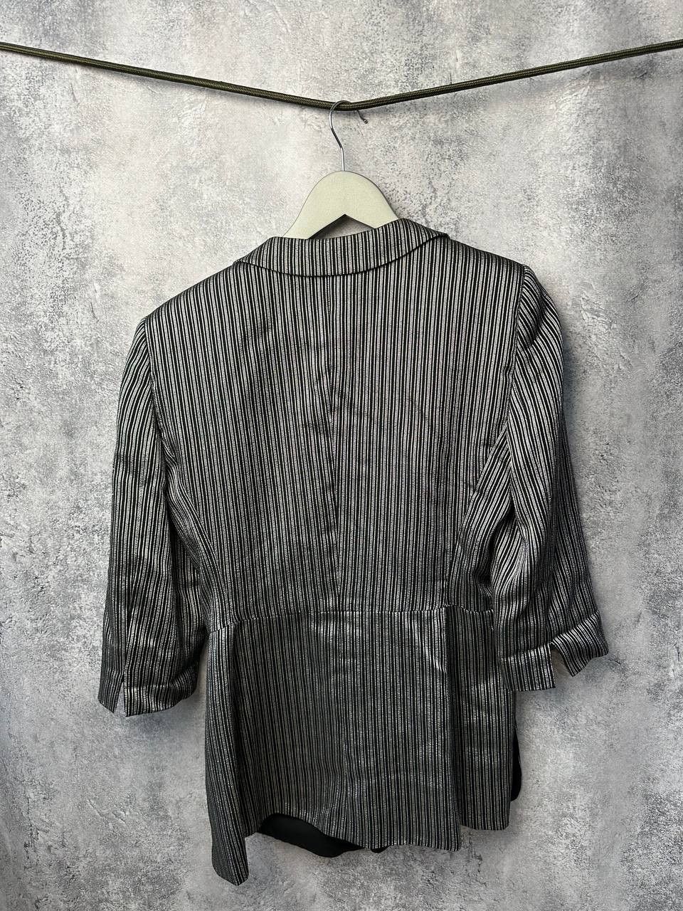 Armani Collezioni Armani Collezioni Women’s Unique Striped Blazer Jacket Size L / US 10 / IT 46 - 3 Thumbnail