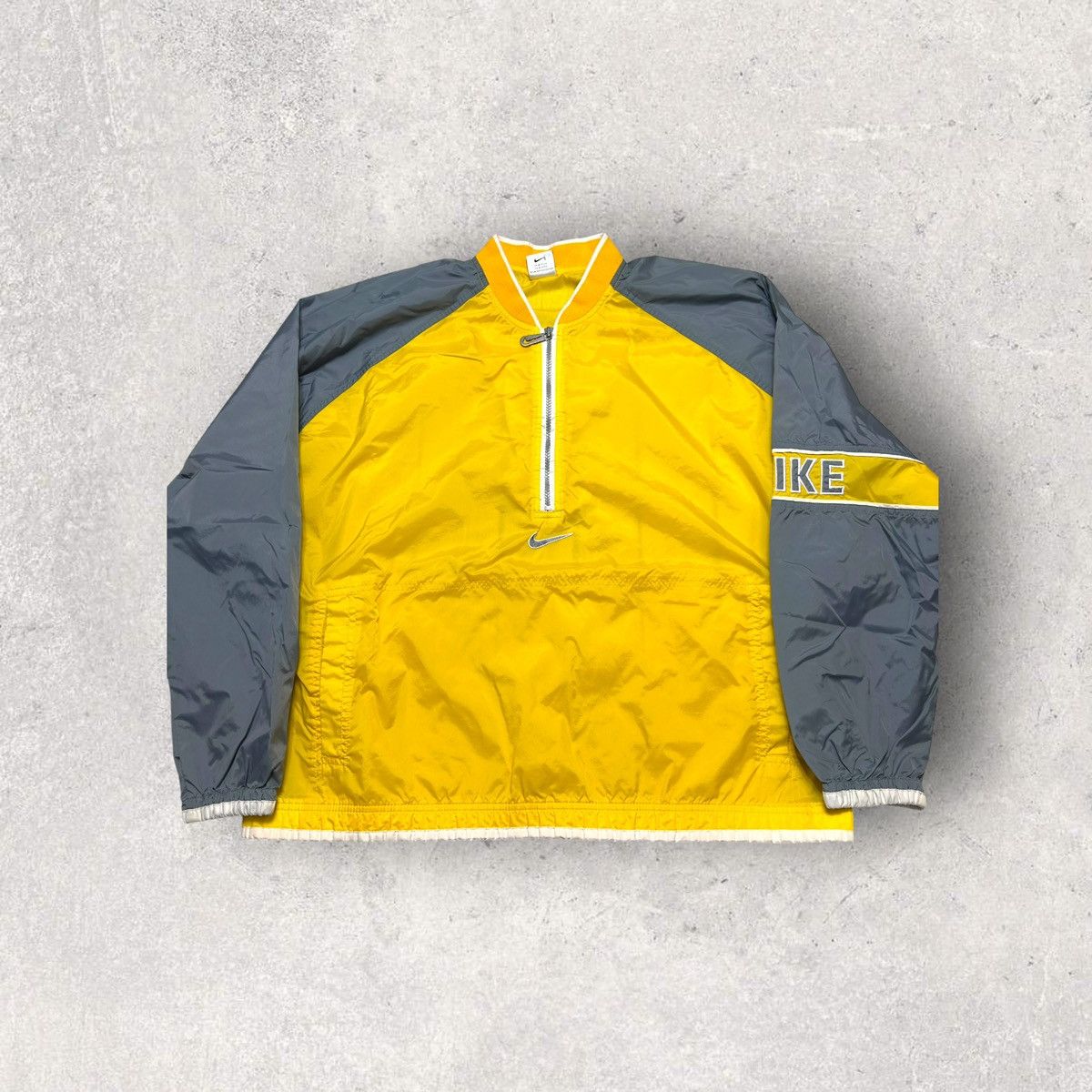 Nike × Vintage Vintage Nike windbreaker Size US L / EU 52-54 / 3 - 1 Thumbnail