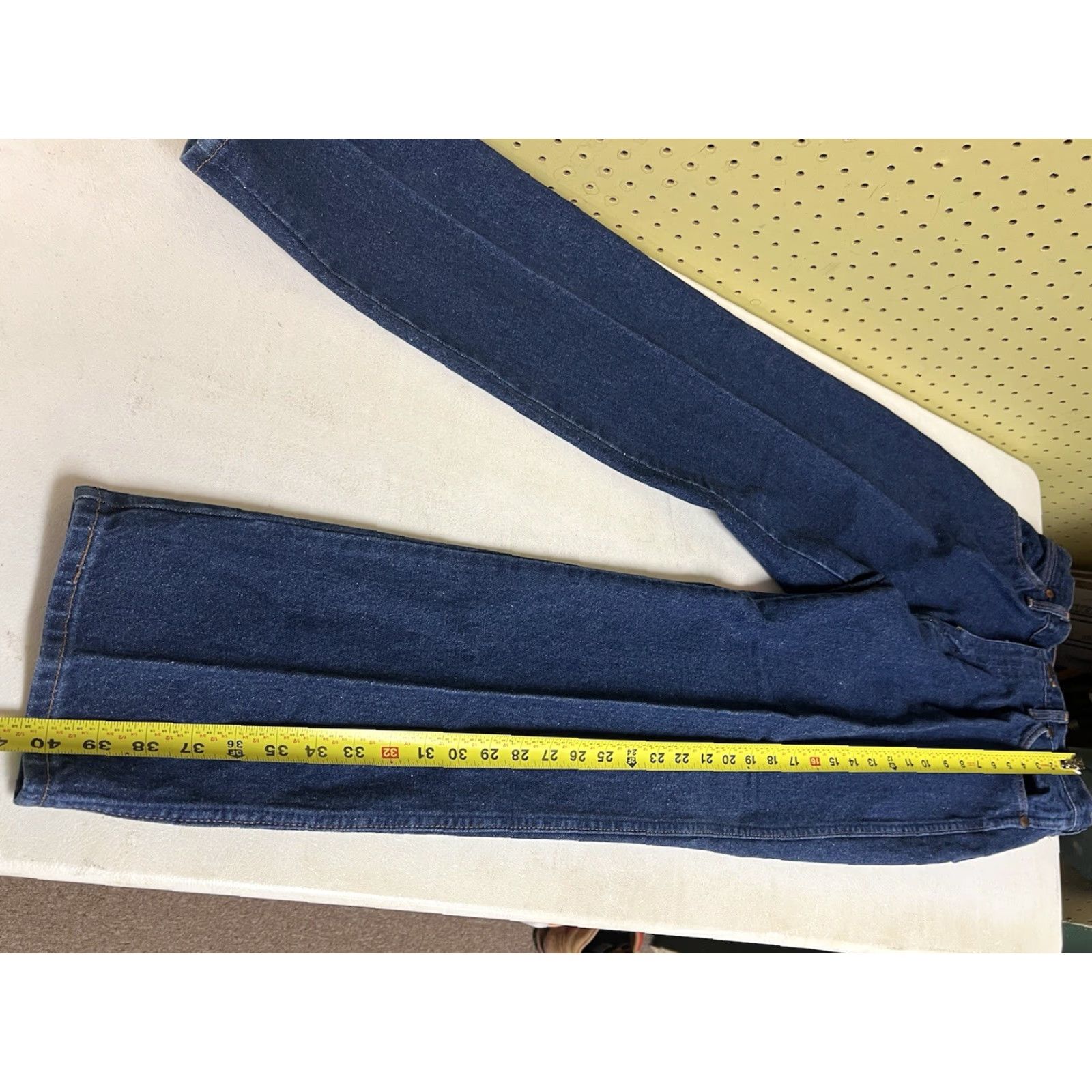 Wrangler VINTAGE Wrangler Jeans 13MWZ High Waist 12x34 Straight Leg USA Women 28W 12 Regular Denim Blue 100% Cotton Inseam 30 Size 34" / US 12 / IT 48 - 8 Thumbnail