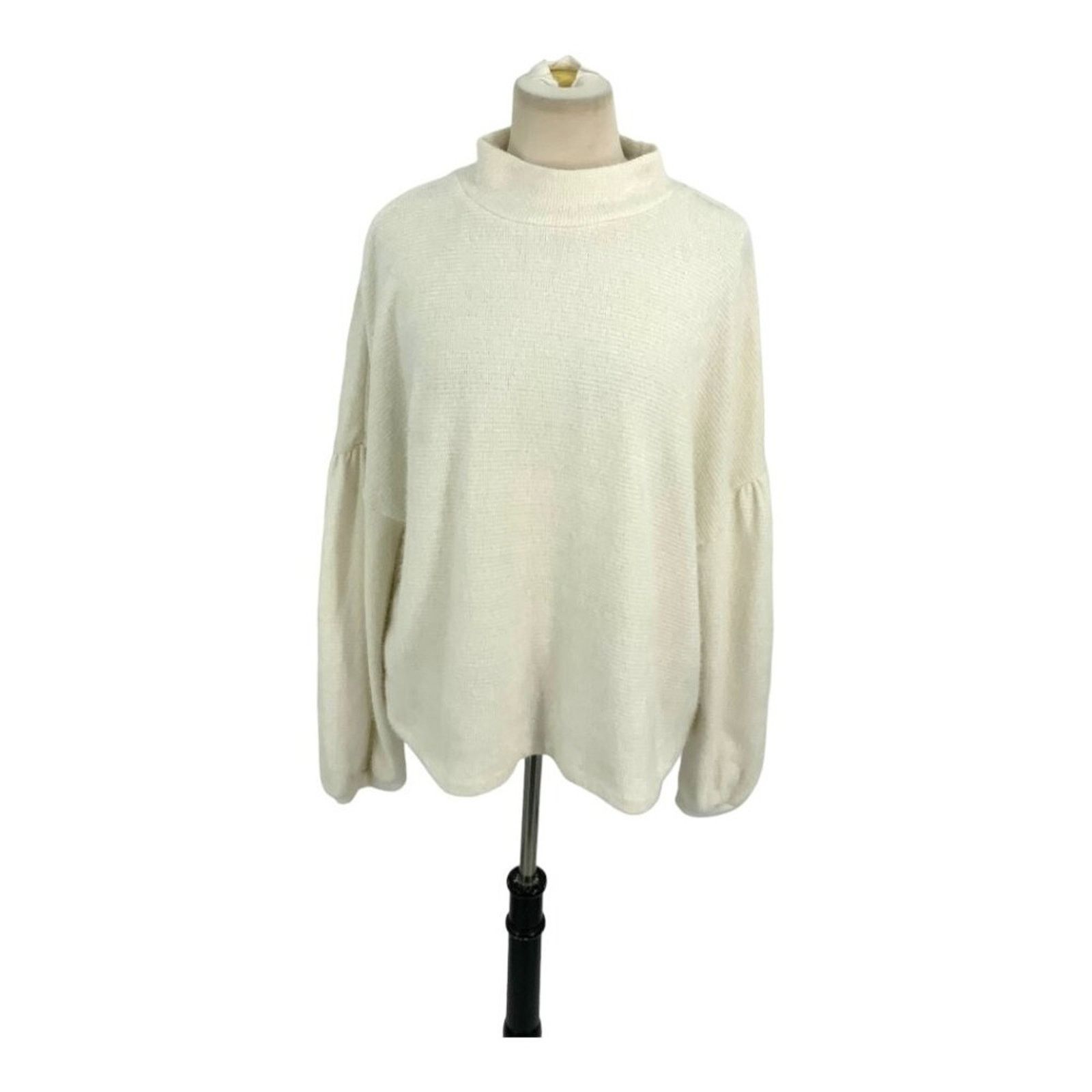 Sanctuary Sanctuary Keep Warm Mock Neck Sweater Cream XL NWT $59 MSRP Size XL / US 12-14 / IT 48-50 - 2 Thumbnail