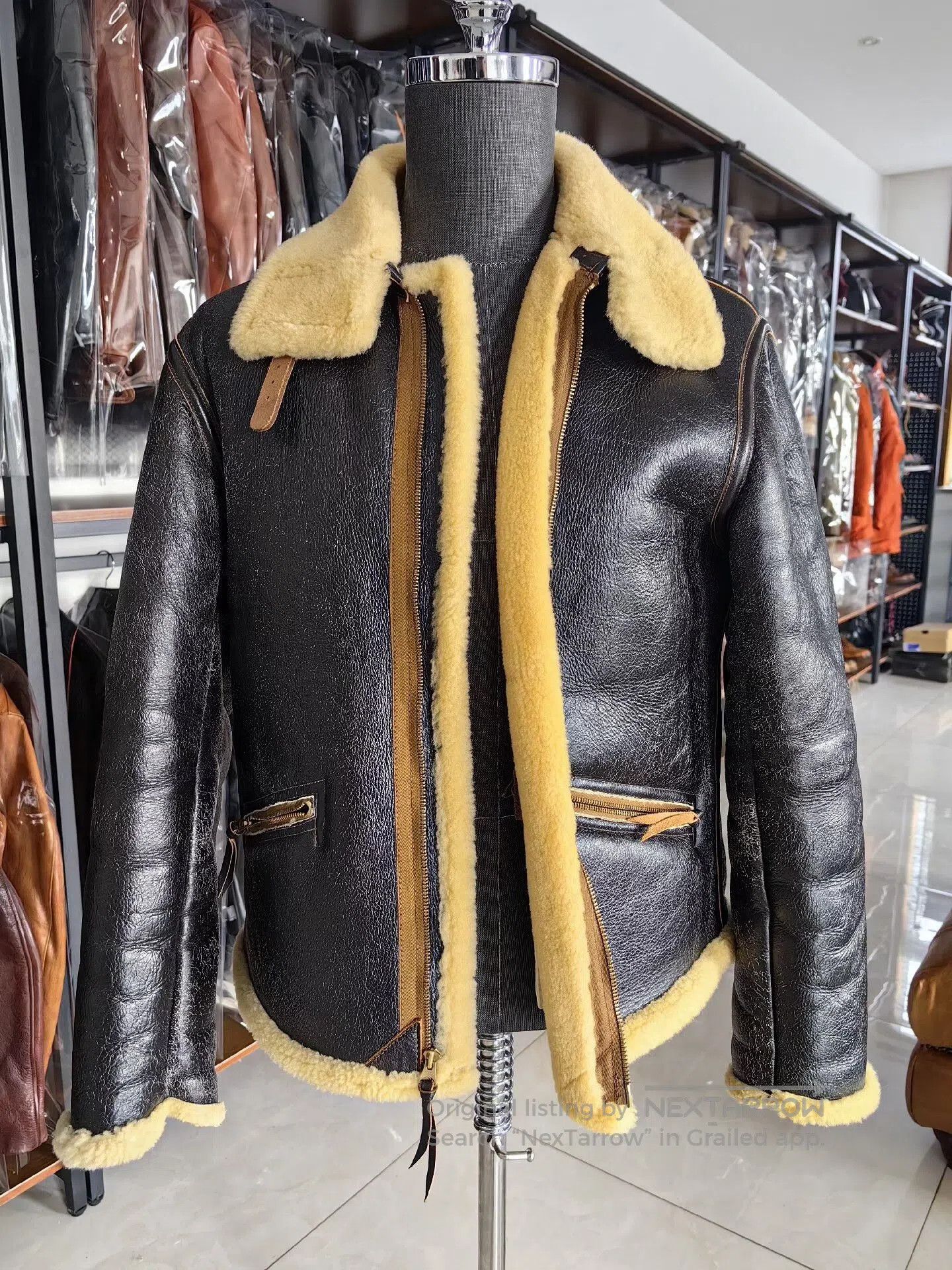The Real McCoy's classic the real mccoy's d-1 pilot jacket. Size US M / EU 48-50 / 2 - 4 Thumbnail