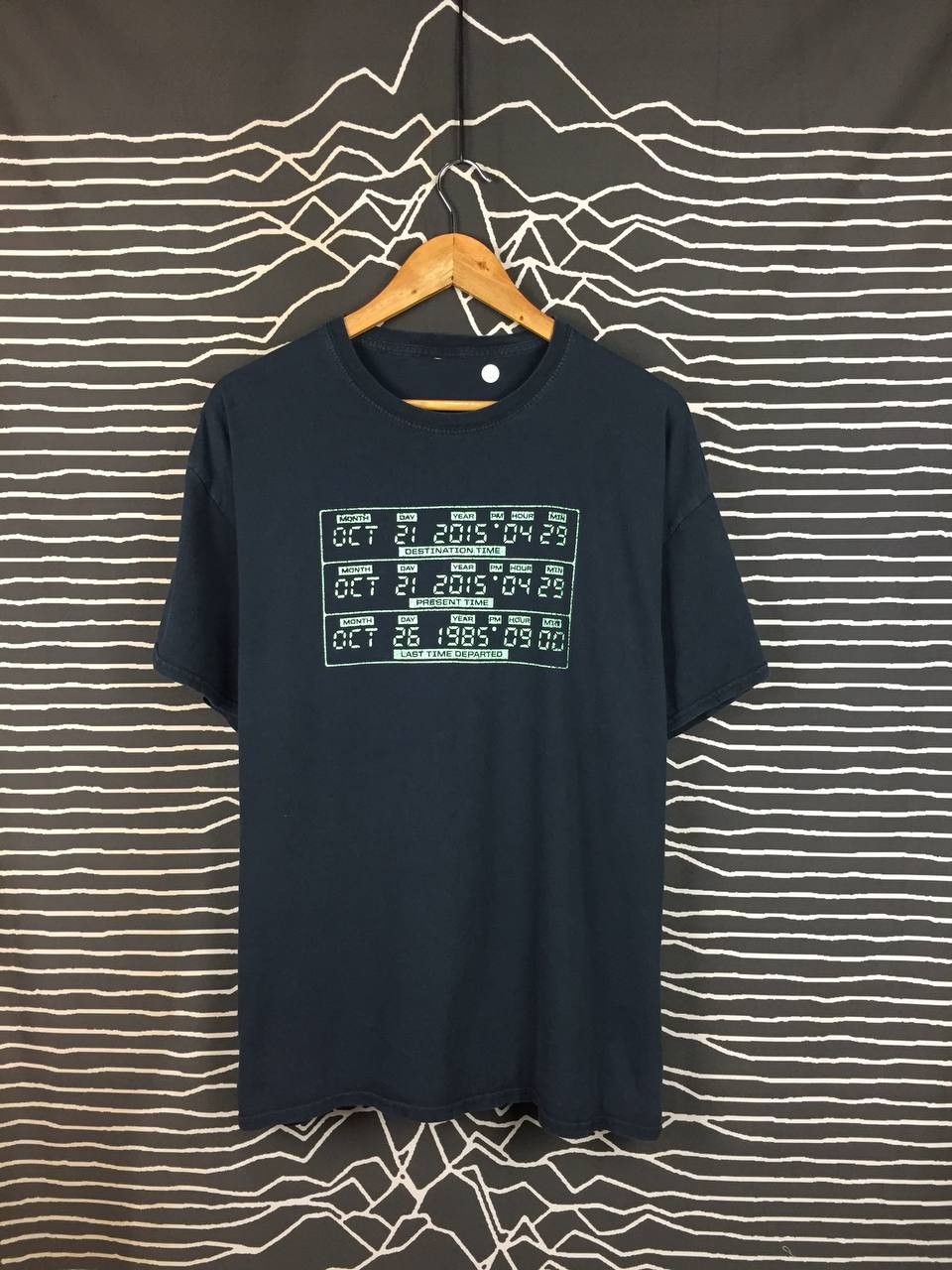 Vintage Back To The Future DeLorean Time Circuit Movie Graphic Tee Size US XL / EU 56 / 4 - 2 Thumbnail