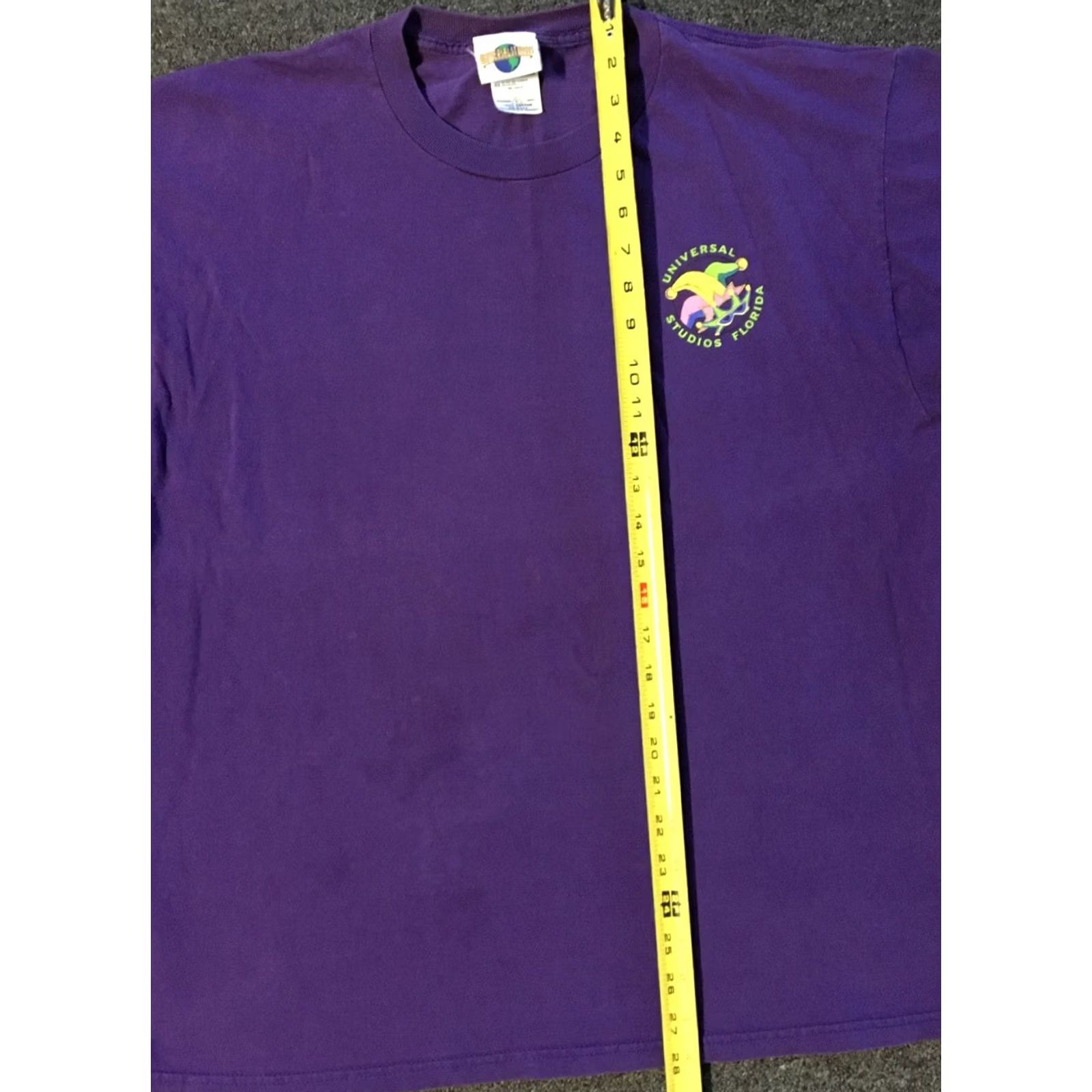 Vintage VINTAGE Universal Studios Mardi Gras 2003 Faded Shirt L Purple Mens Graphic Tee Beads Grunge 90s Size US L / EU 52-54 / 3 - 8 Thumbnail