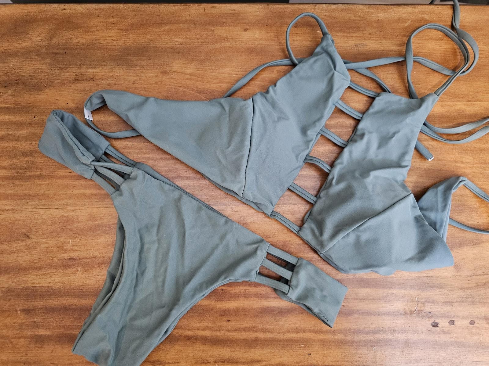 Other Bikini Set Olive Green Womens Size L Trendy Never Worn Size ONE SIZE - 1 Thumbnail