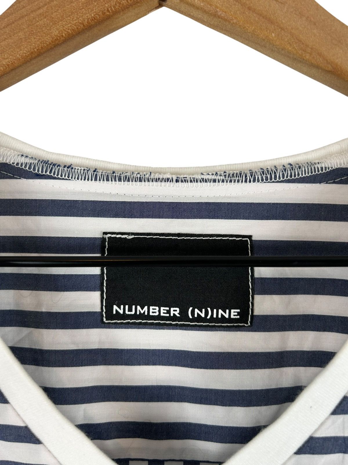 Number (N)ine Number Nine V Neck Stripe T-Shirt Size US M / EU 48-50 / 2 - 4 Thumbnail