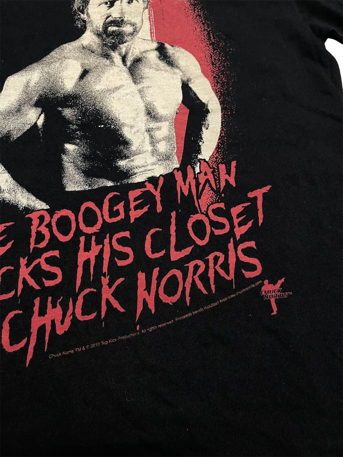Vintage Vintage Y2K Chuck Norris The Boogey Man Graphic Tee Size US M / EU 48-50 / 2 - 4 Thumbnail