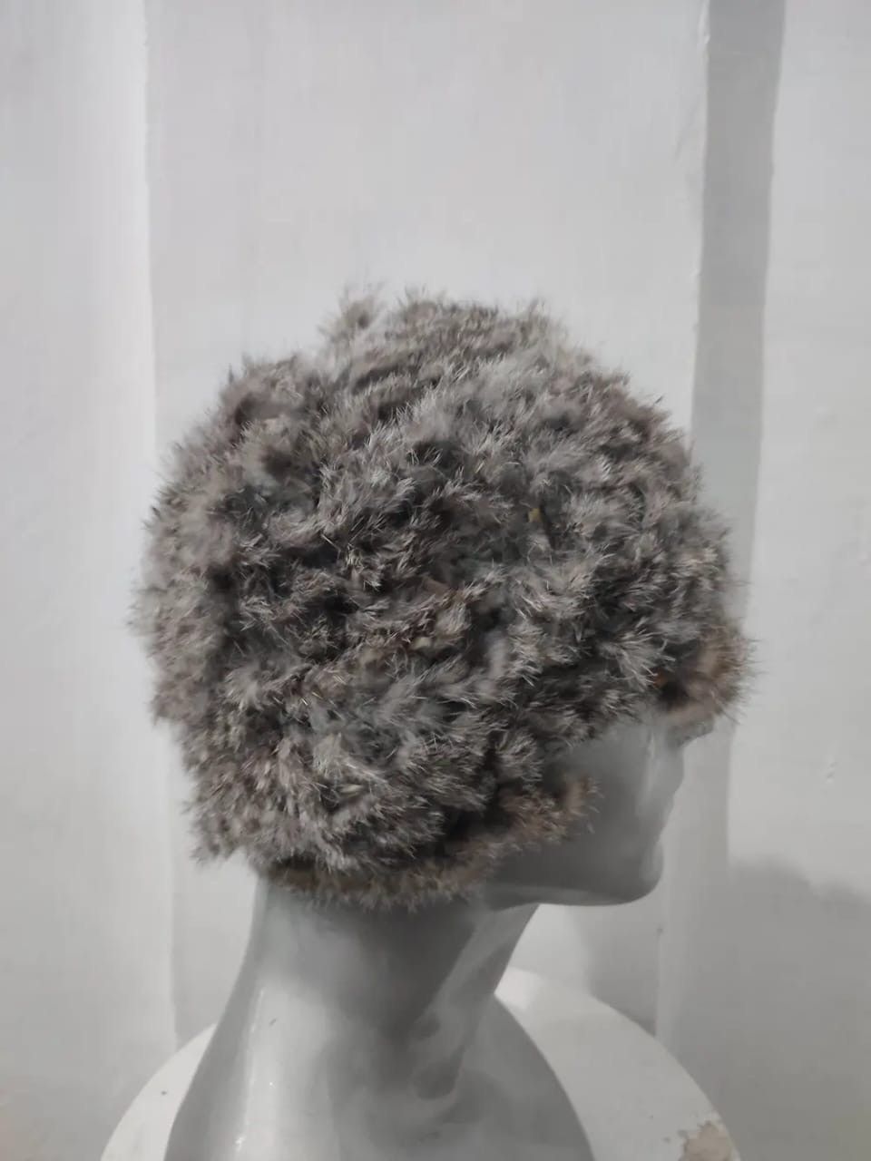 Other Unknown Japanese Real Fur Beanie Hats Size ONE SIZE - 3 Thumbnail