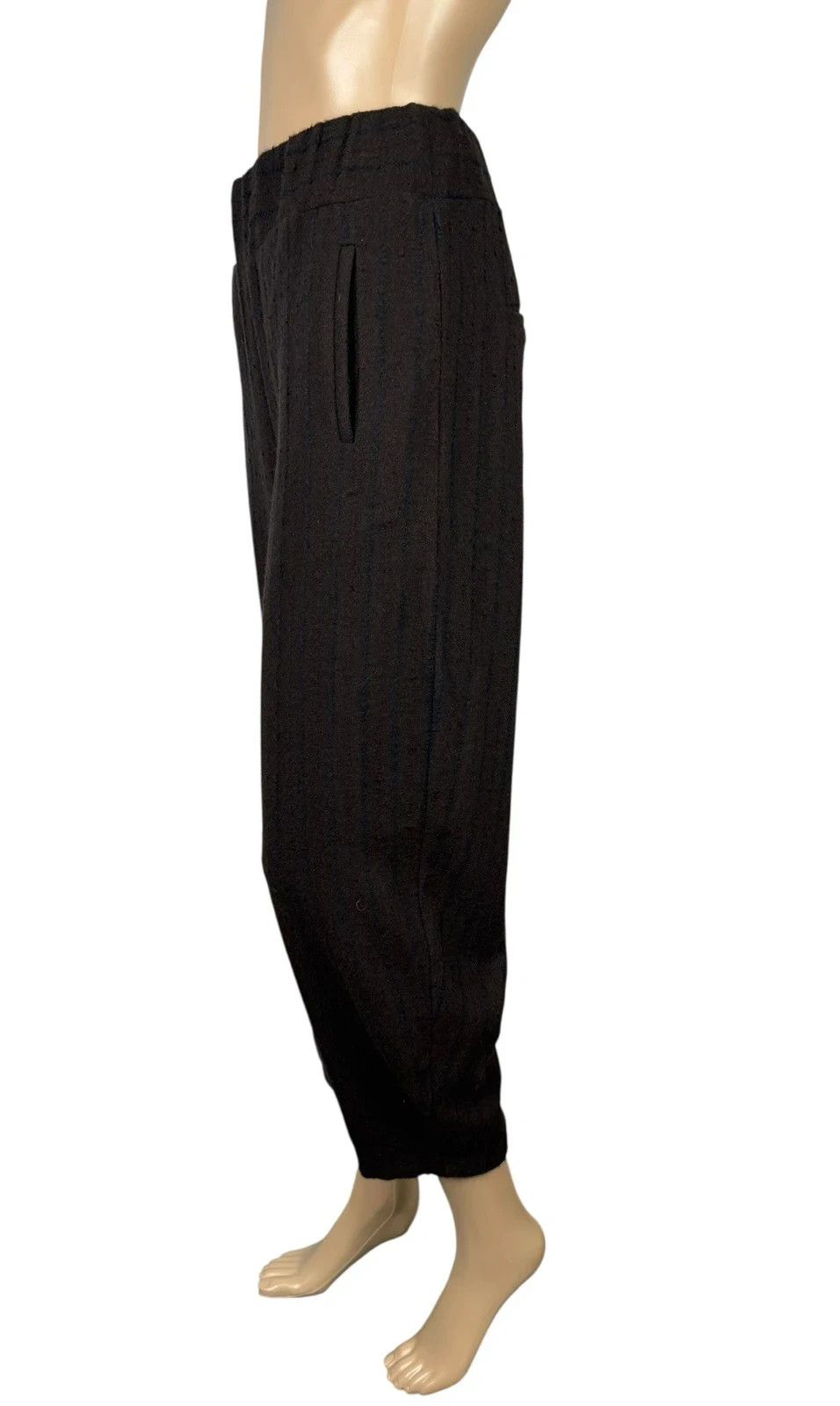 Other Alessia Santi Italy Crop Pants Wool Knit Striped size 40 Size 27" / US 4 / IT 40 - 4 Thumbnail