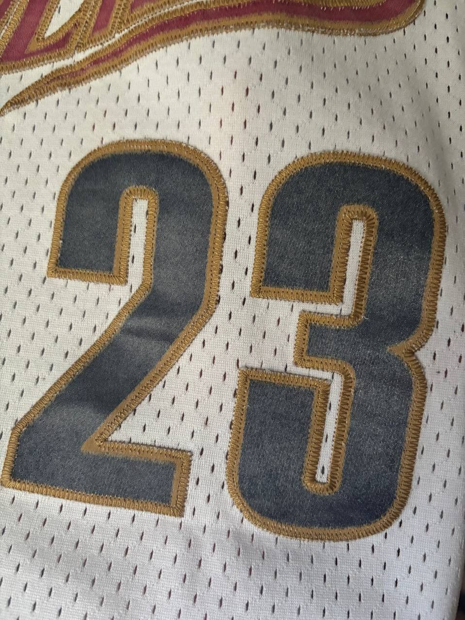 Reebok Vintage LeBron James Cleveland Cavaliers Jersey Throwback Size US L / EU 52-54 / 3 - 8 Thumbnail