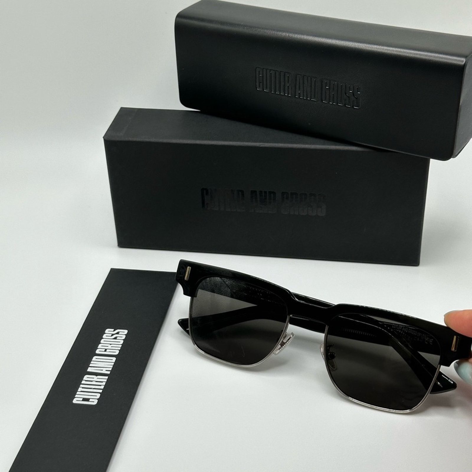 Cutler and Gross BRAND NEW CUTLER AND 1332 001 Black Grey Unisex Sunglasses Size ONE SIZE - 10 Thumbnail