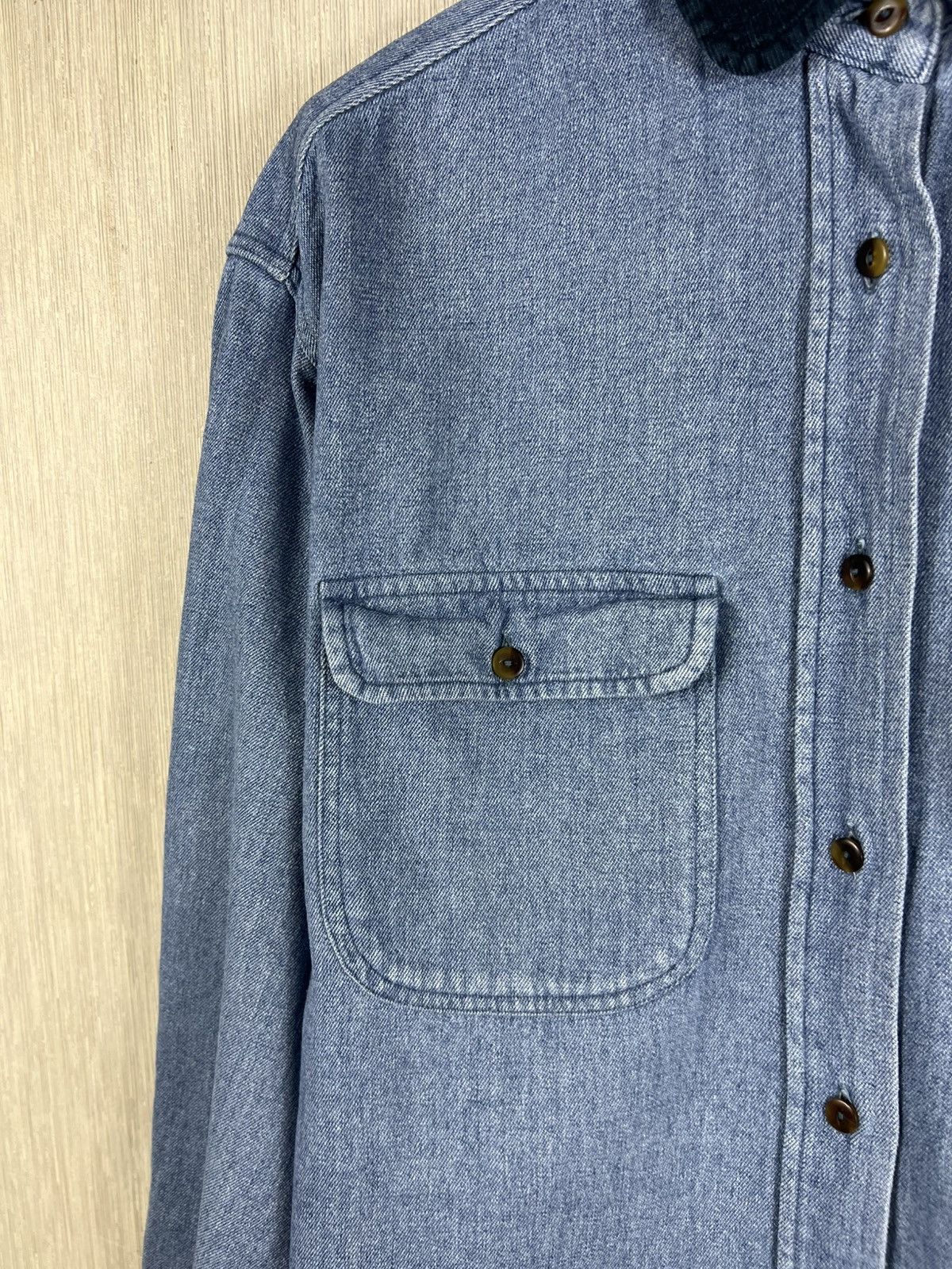 Valentino Vintage 90s Valentino Garavani classic pocket flannel shirt Size M / US 6-8 / IT 42-44 - 8 Thumbnail