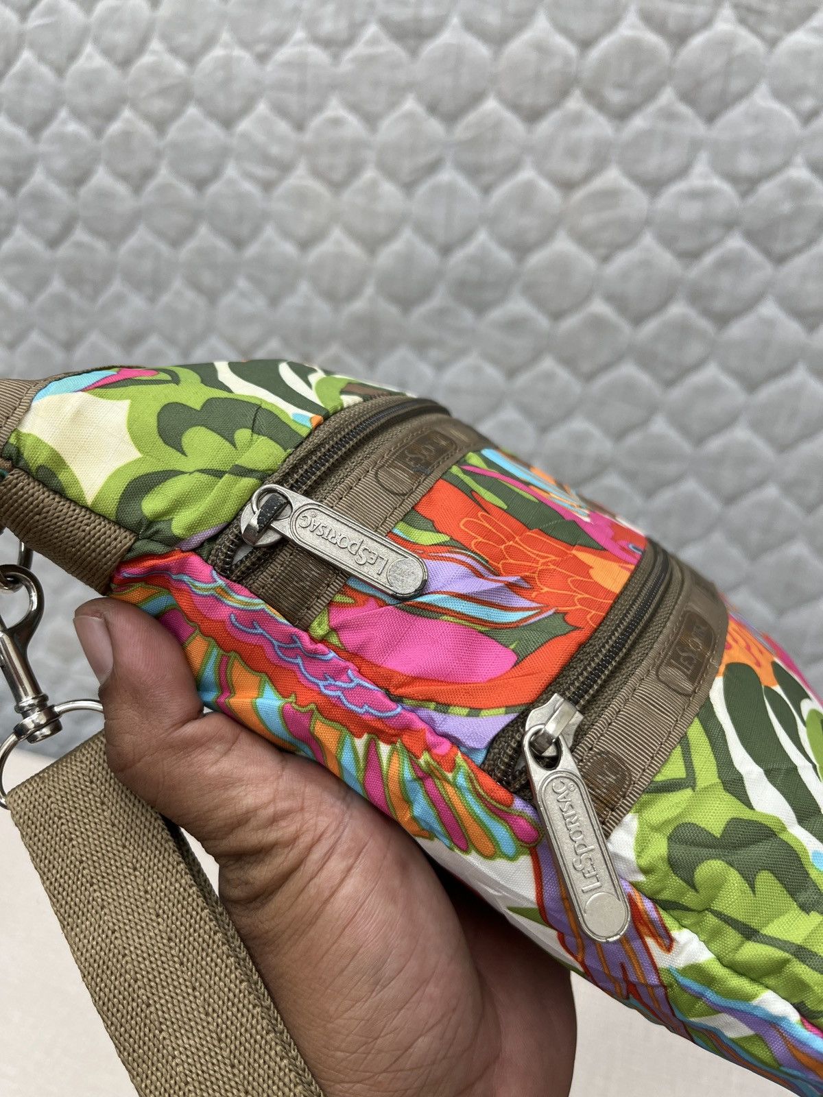 Hypebeast × LeSportsac 🔥🔥🔥STEALS 2PCS LESPORTSAC BAG Size ONE SIZE - 20 Thumbnail