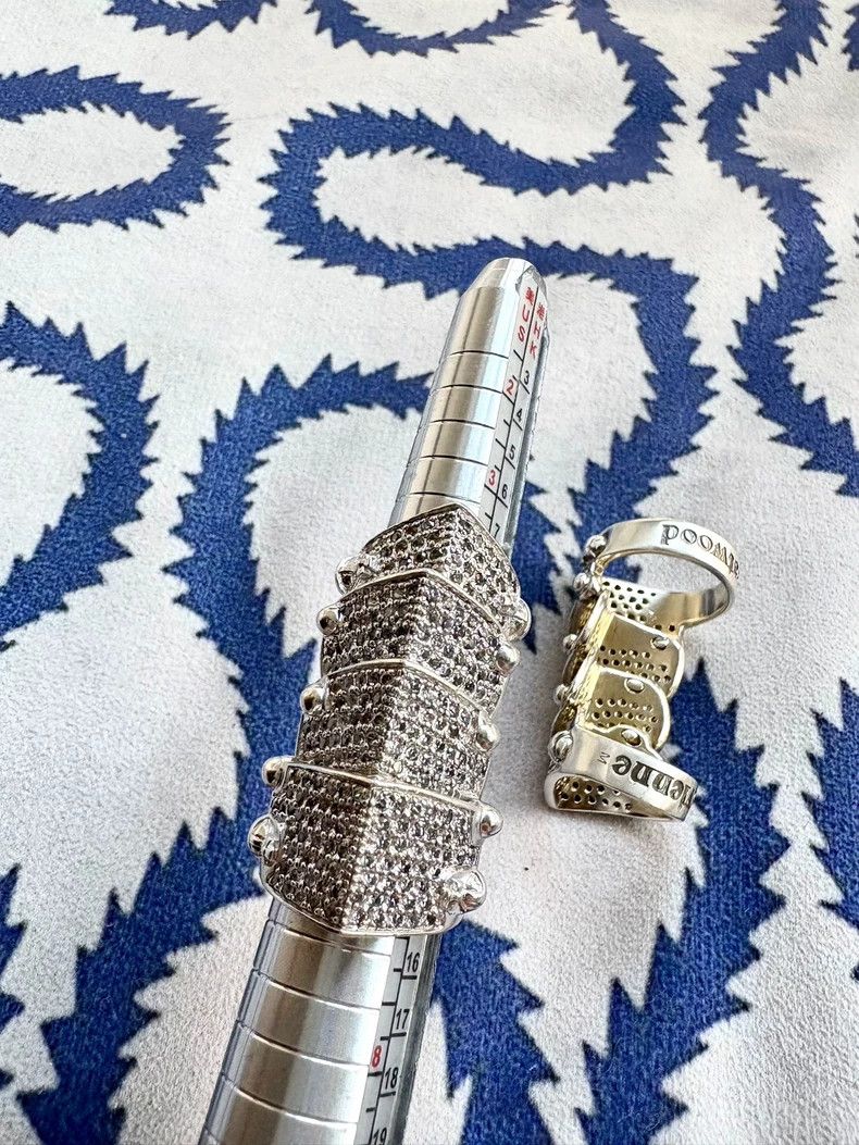 Vivienne Westwood Vivienne Westwood Vintage silver diamond armor ring Size ONE SIZE - 8 Thumbnail