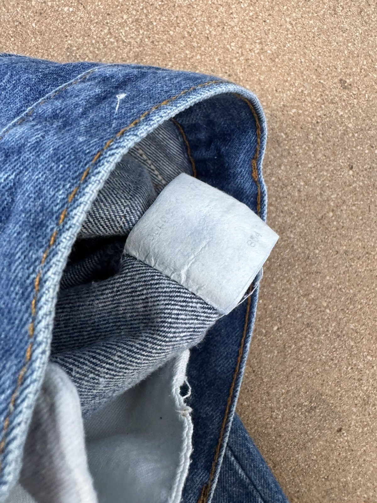 Levi's Vintage 80’s Levi’s 501xx Buttonfly Faded Denim Jeans 30x31 Size US 30 / EU 46 - 6 Thumbnail