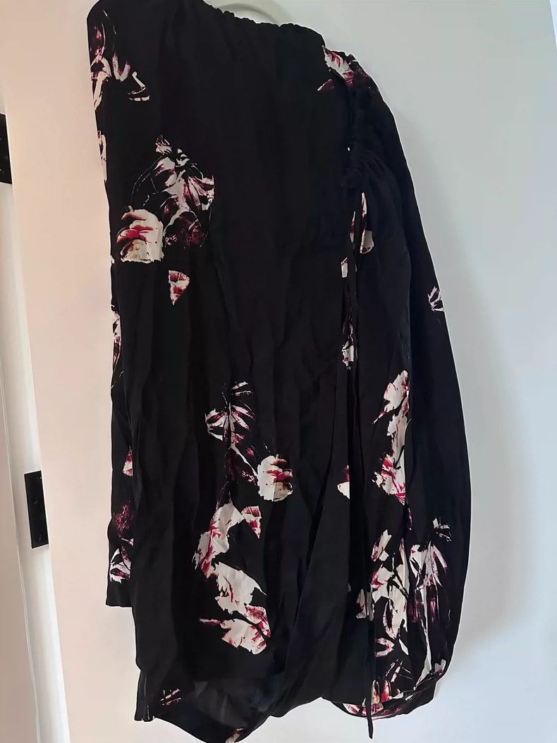 Y's Y's Wrap-around printed skirt Size 25" / US 0 / IT 36 - 1 Thumbnail