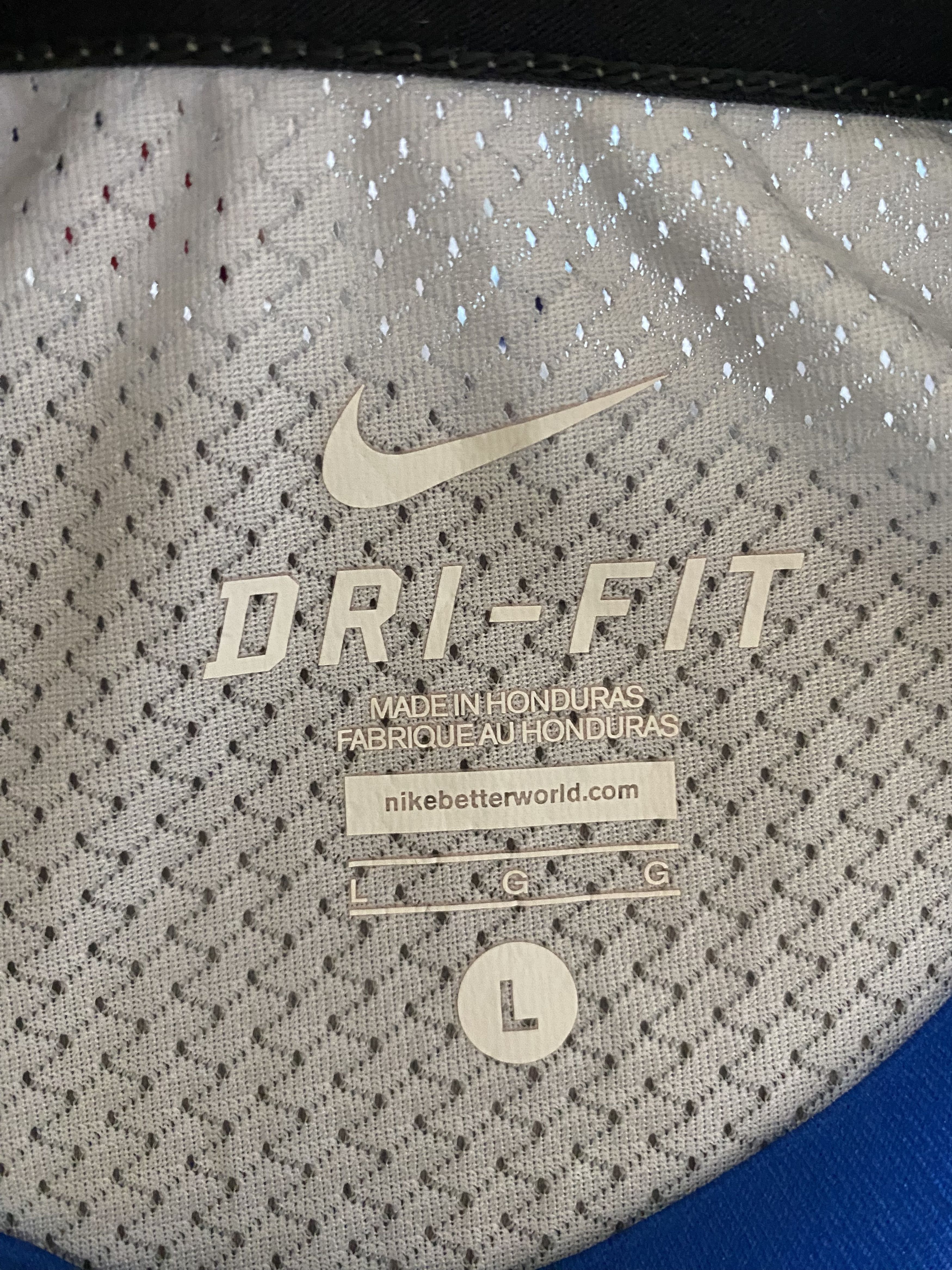 Nike Long sleeve - MEMPHIS GRIZZLIES - Nike - L - UNIQUE Size US L / EU 52-54 / 3 - 5 Thumbnail