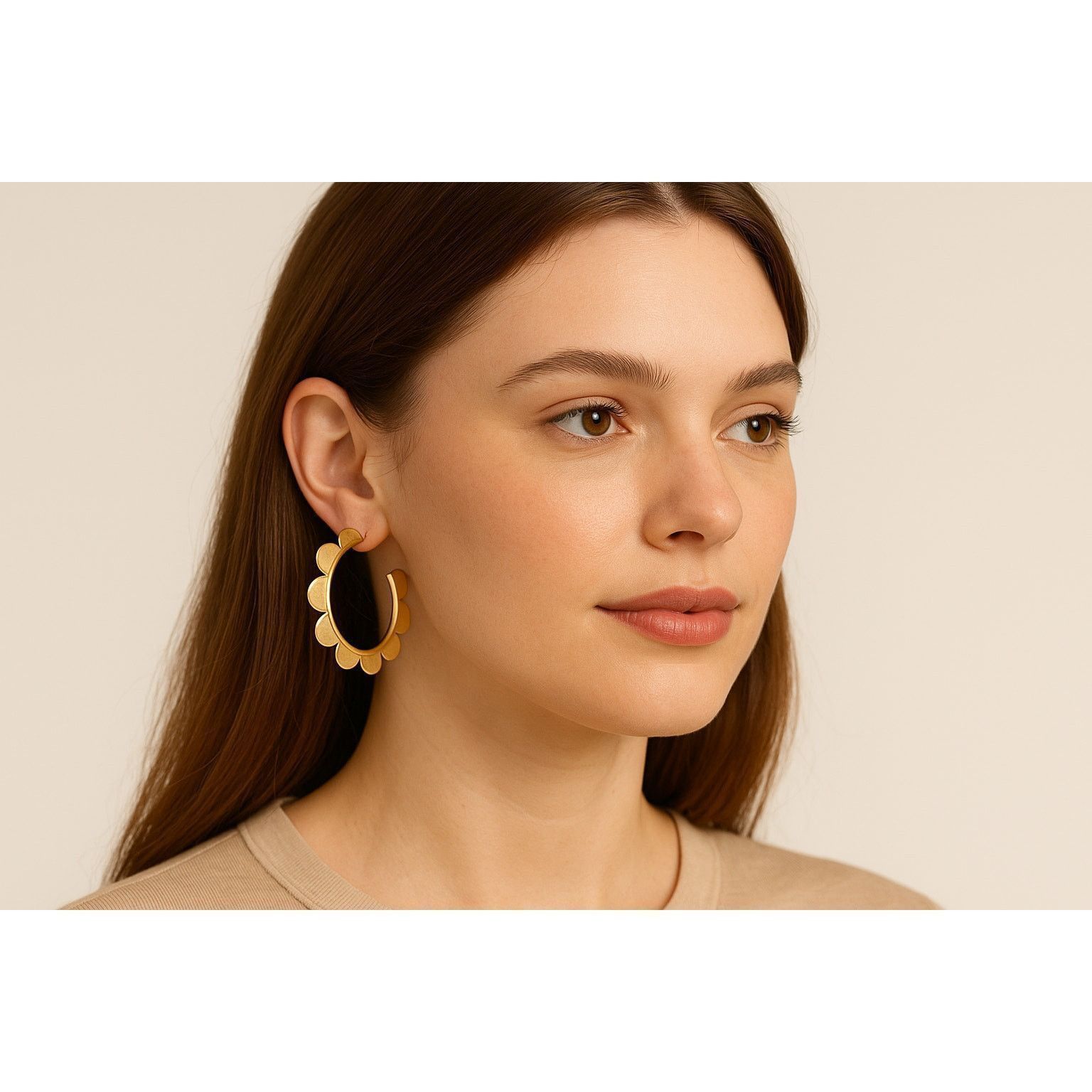 Vintage Gold Flower Hoop Earrings Retro Petal Design Lightweight Size ONE SIZE - 1 Thumbnail