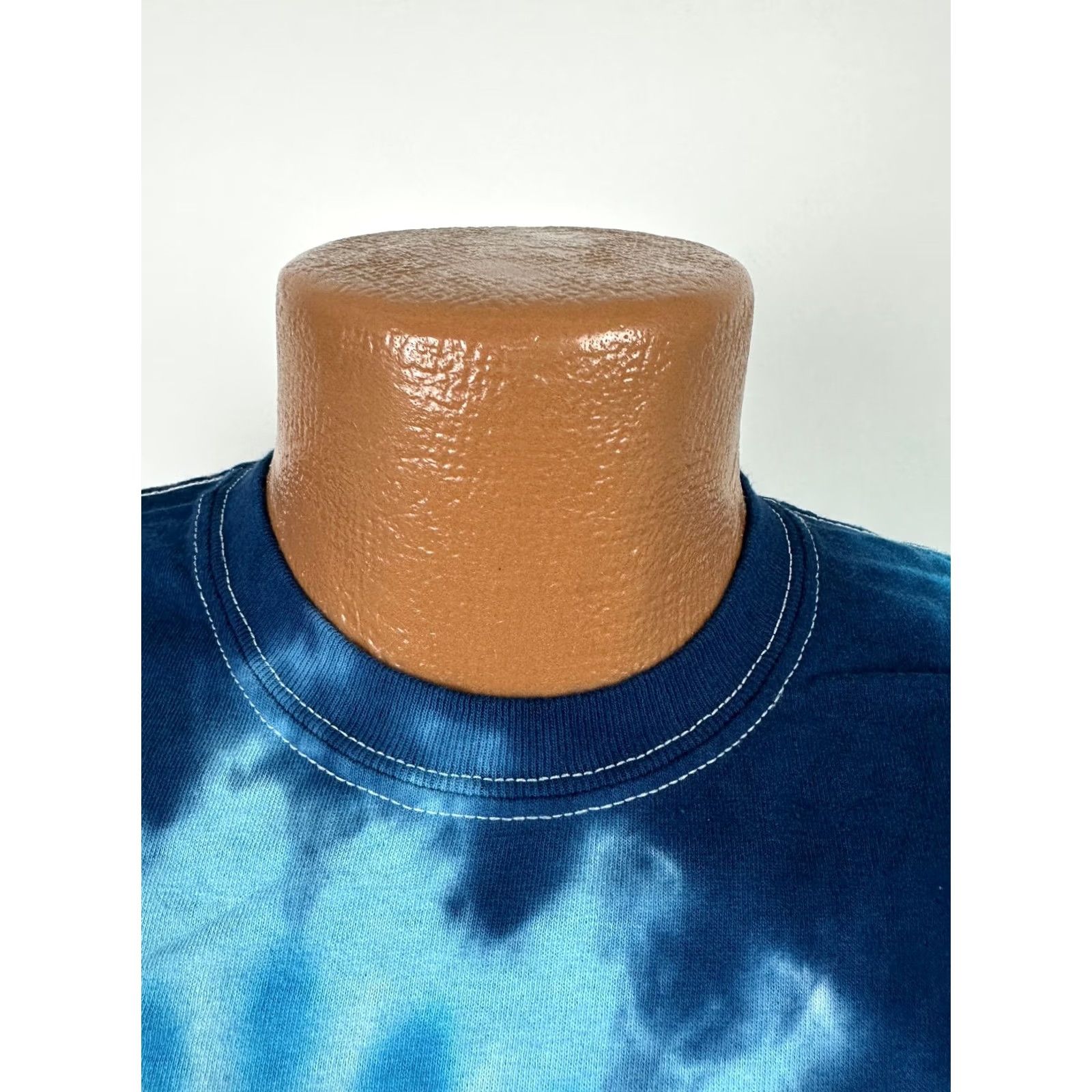 Gildan Cow Shirt Adult Medium Dairy Haven Milk Farm Caseyville Tie-Dye Psychedelic Blue Size US M / EU 48-50 / 2 - 4 Thumbnail