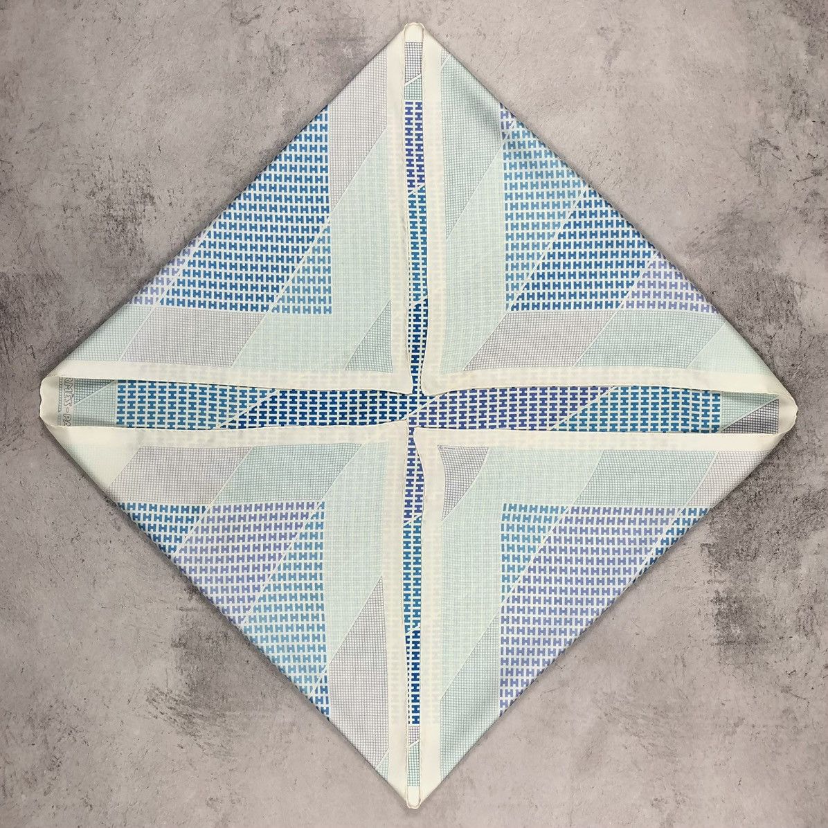Hermes Hermes Paris Silk Blue White H Logo Geometric Scarf Carre Size ONE SIZE - 5 Thumbnail