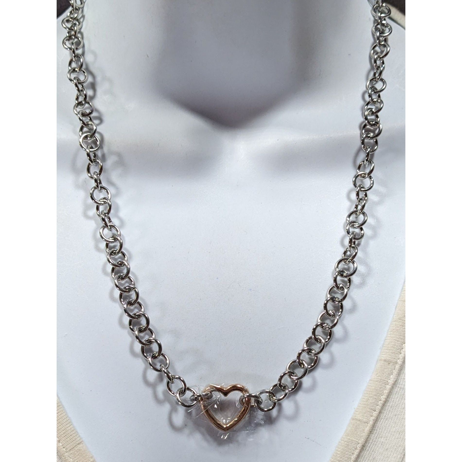 Other Coquette Heart Pendant Chain Necklace Silver And Gold Tone Size ONE SIZE - 4 Thumbnail
