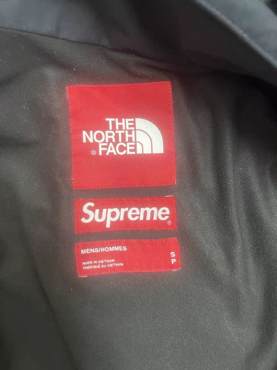 The North Face Supreme tnf north face statue of liberty mountain jacket Size US S / EU 44-46 / 1 - 4 Thumbnail