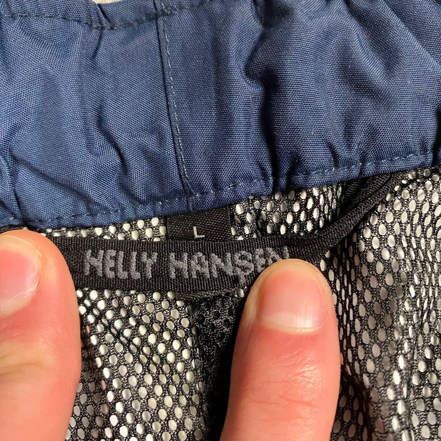 Helly Hansen VINTAGE HELLY HANSEN Water/Windproof Shell Pants EMT Large Hellytech Workwear Pathogen Navy Blue Men L Pants Pathogen Resistance 90s? Size US 33 - 5 Thumbnail