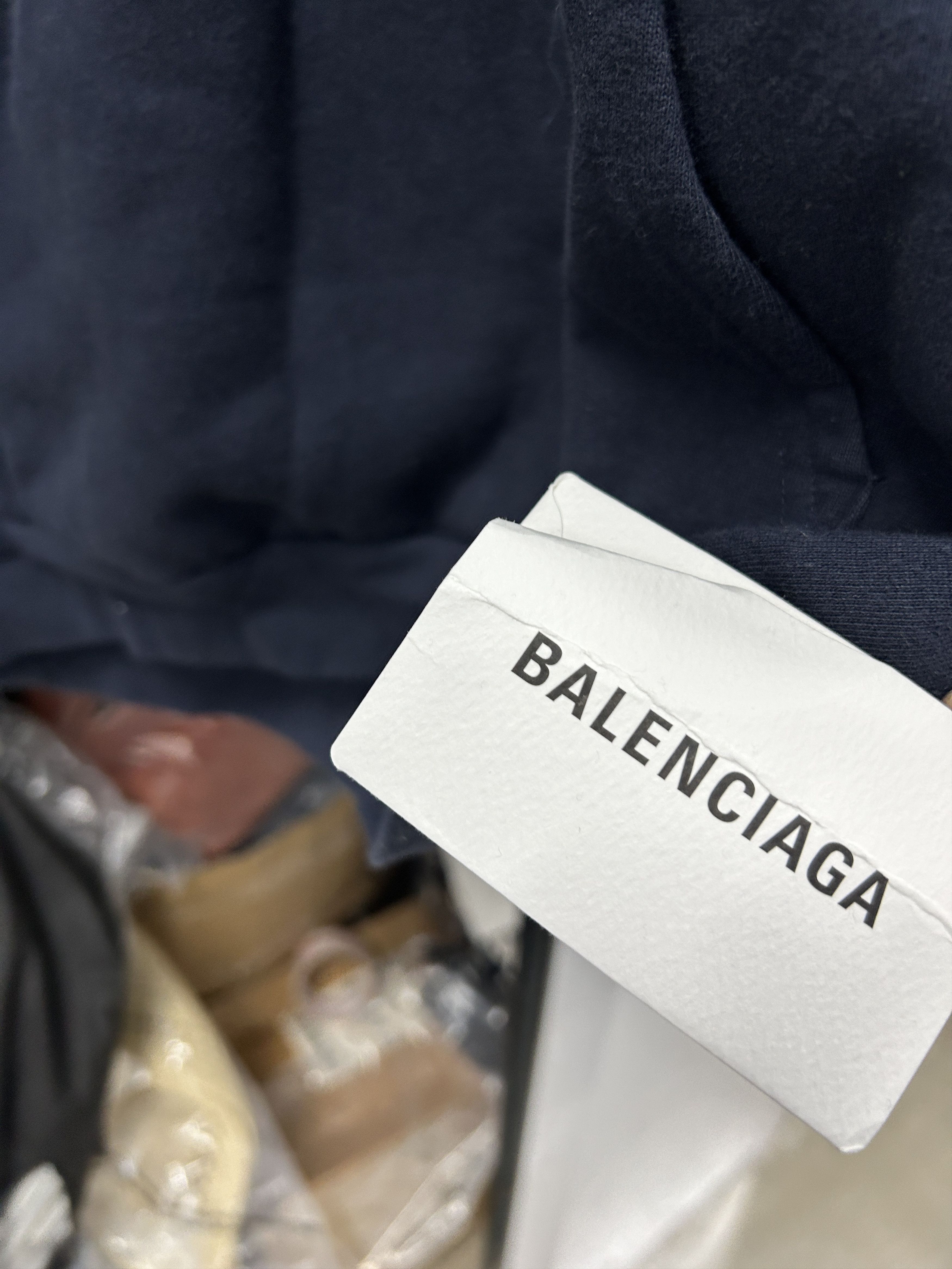 Balenciaga Balenciaga 2018 Campaign Logo Navy Hoodie Pullover Size US XL / EU 56 / 4 - 4 Thumbnail