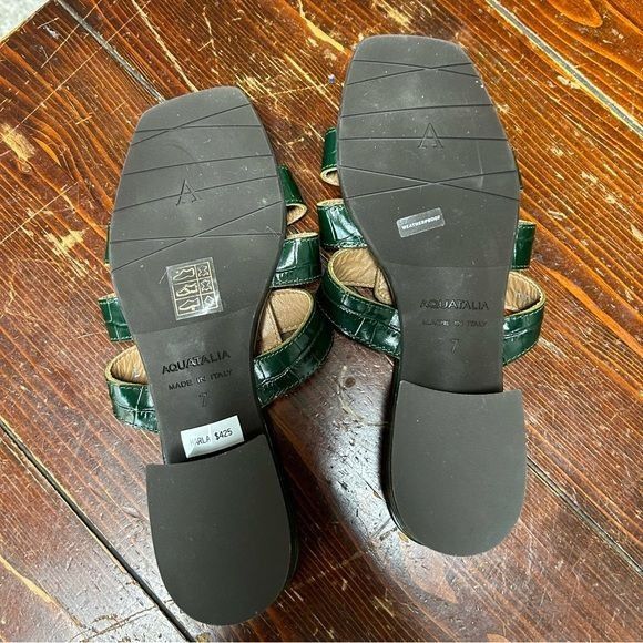 Aquatalia Aquatalia green leather step in sandal faux croc size 7 made Size US 7 / IT 37 - 11 Thumbnail