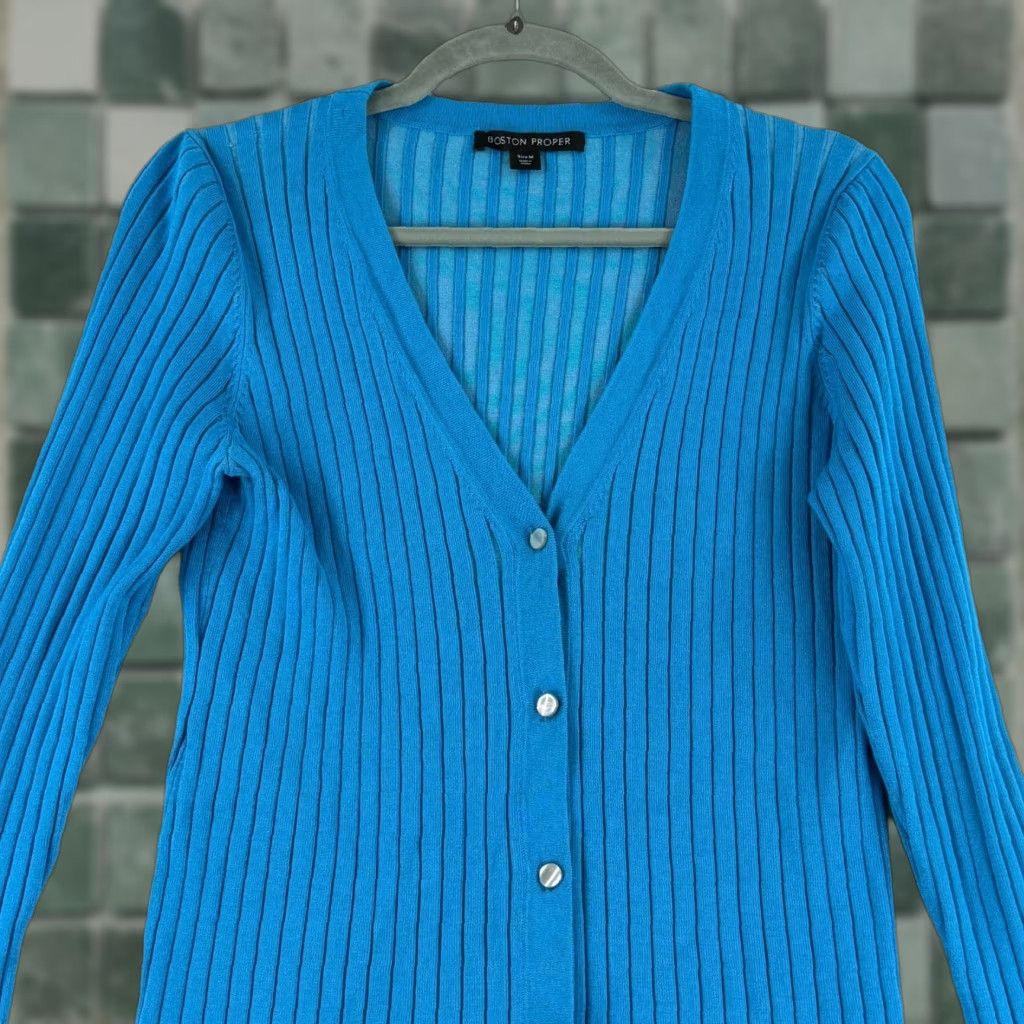 Boston Proper Boston Proper Cardigan Womens Medium Blue Ribbed Button-Up V-Neck Stretch LS Size M / US 6-8 / IT 42-44 - 1 Thumbnail