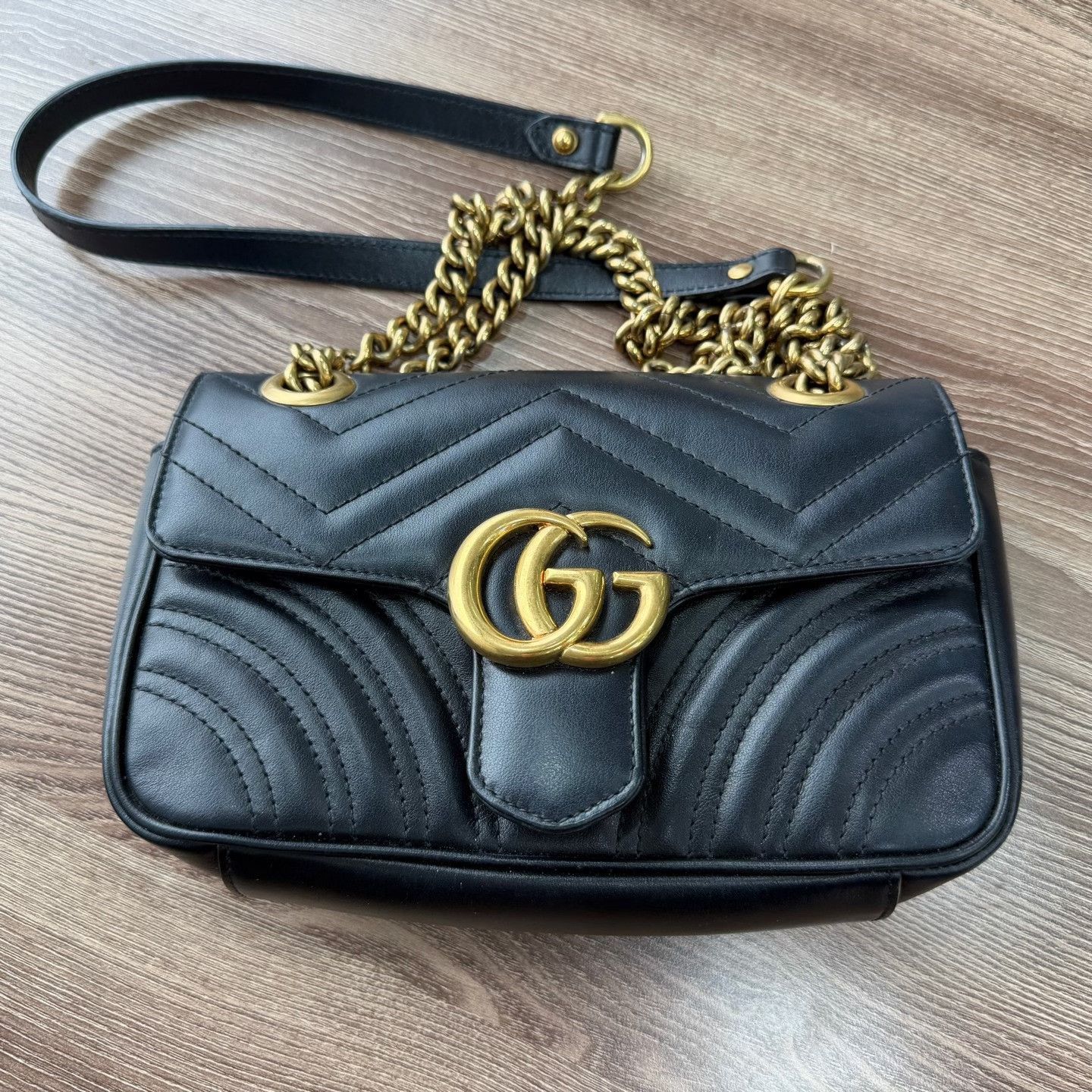 Louis Vuitton Louis Vuitton Black Shoulder Bag OS Women Size ONE SIZE - 1 Thumbnail