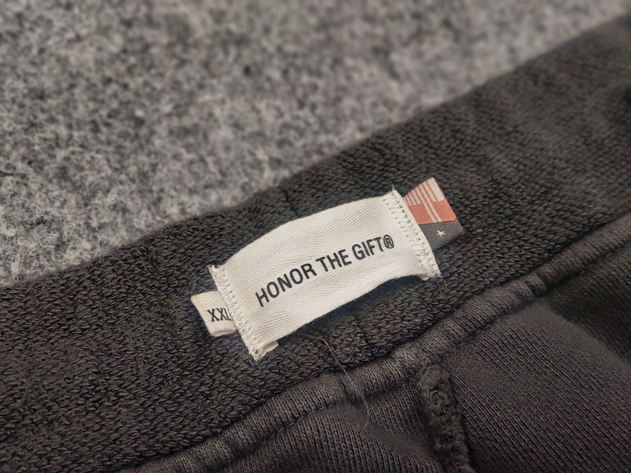 Honor the Gift Honor The Gift Design Weathered Logo Gray Baggy Sweatpant Size US 36 / EU 52 - 18 Thumbnail