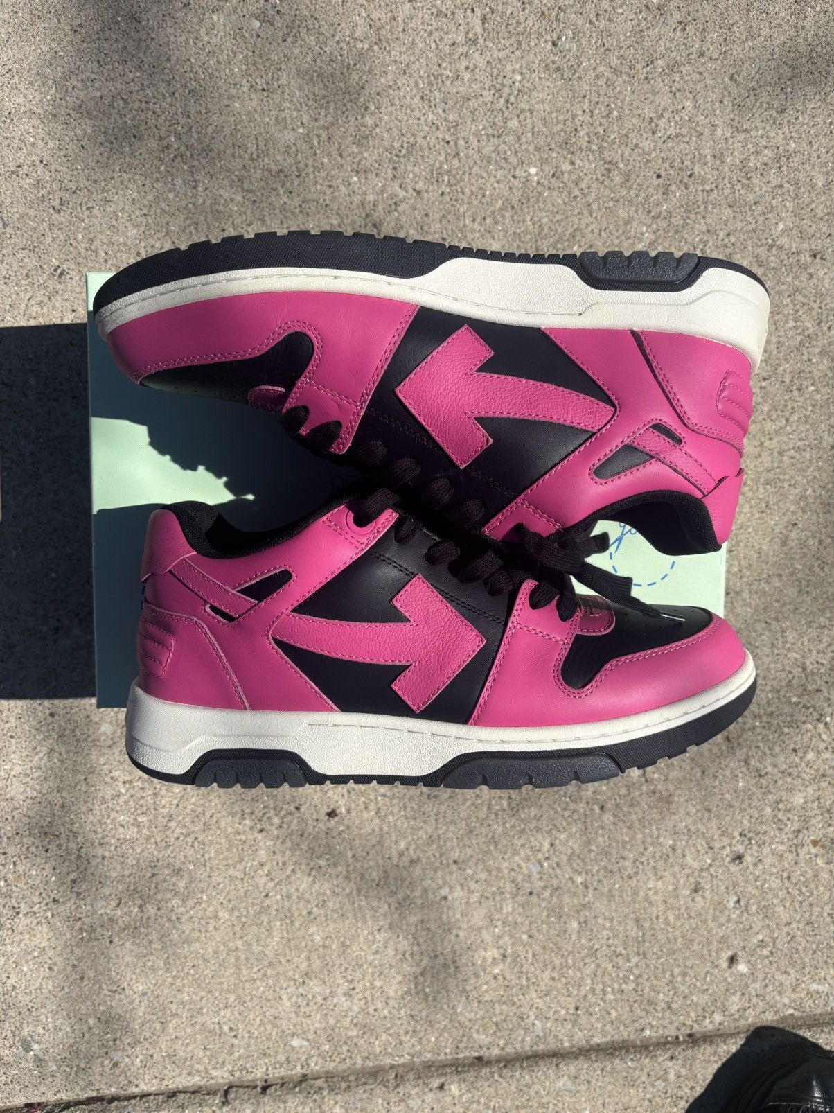 Off-White Off-White Out of Office 'Black Fuchsia' Size US 10 / EU 43 - 4 Thumbnail