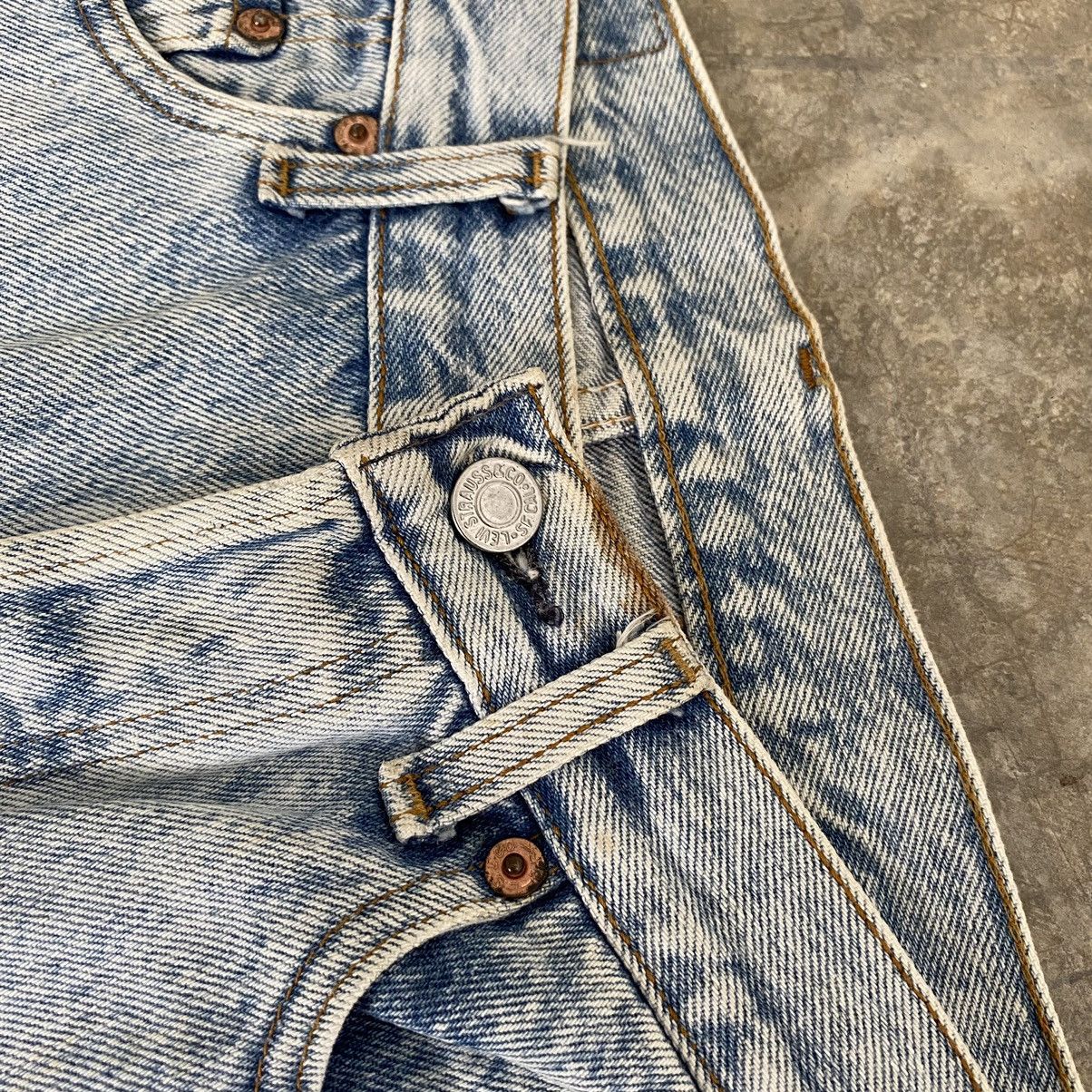 Levi's Size 28x27.5 Vintage 90’s Levis 501 Acid Washed Blue Jeans Size US 28 / EU 44 - 10 Thumbnail