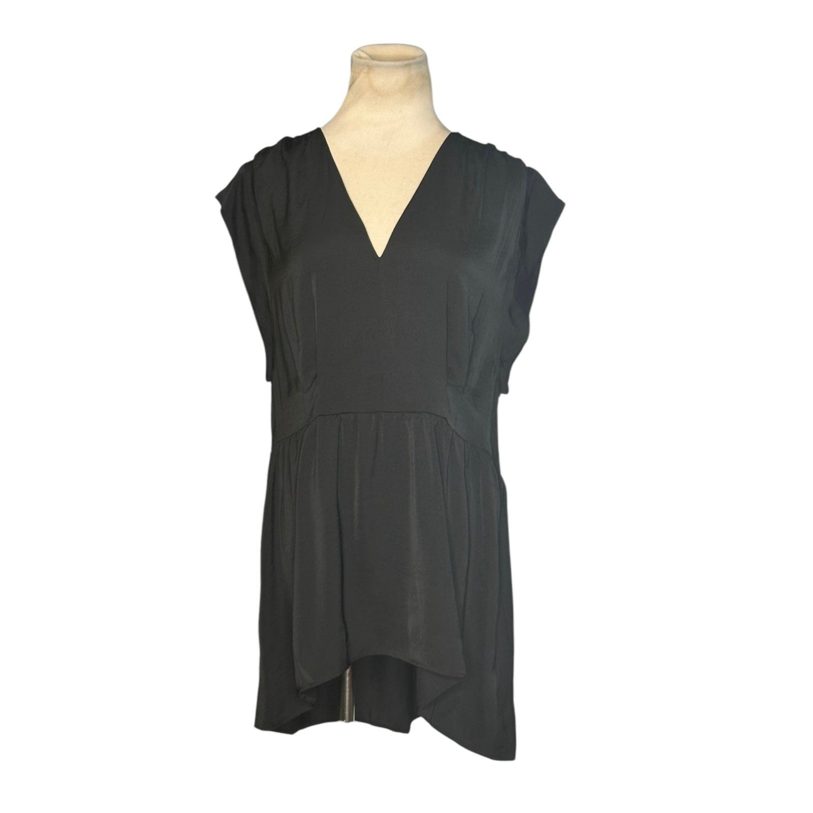 Express Express black short sleeves hi low tunic blouse size M Size M / US 6-8 / IT 42-44 - 1 Thumbnail