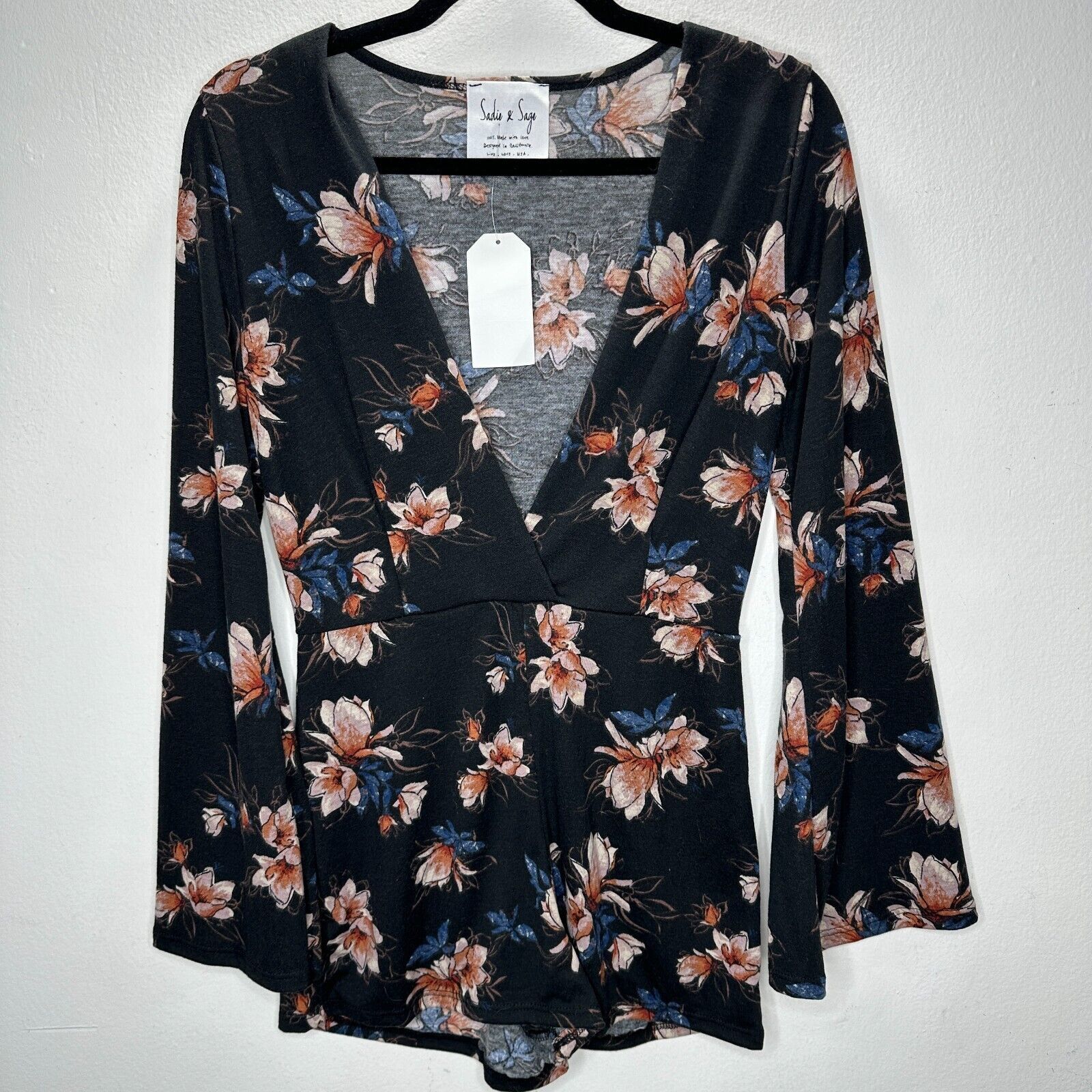 Other NWT Sadie & Sage Black Floral Long Sleeve Deep-V Romper S Size 26" / US 2 / IT 38 - 10 Thumbnail