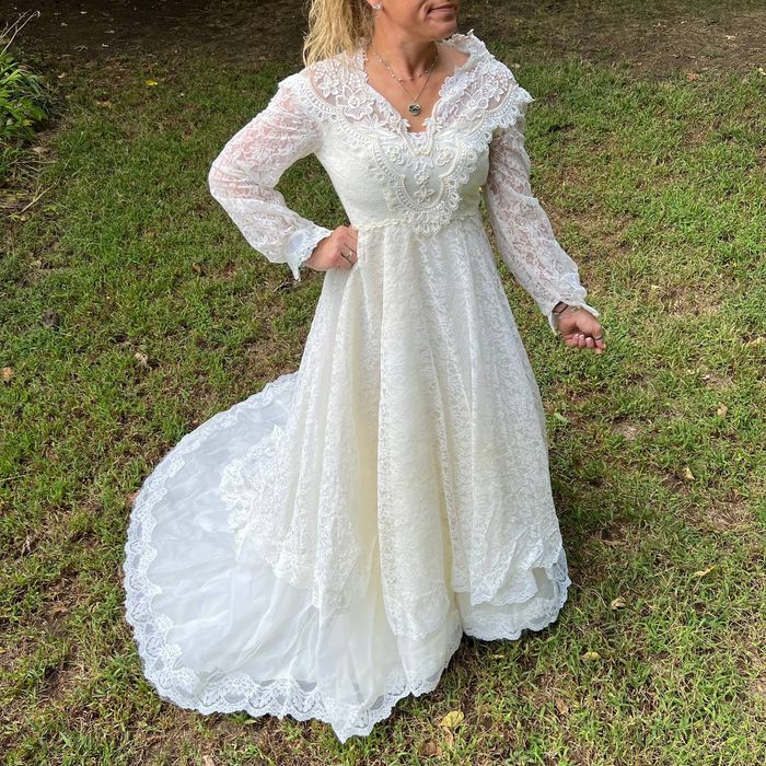 Lace Long Sleeve V-Neck Wedding Dress