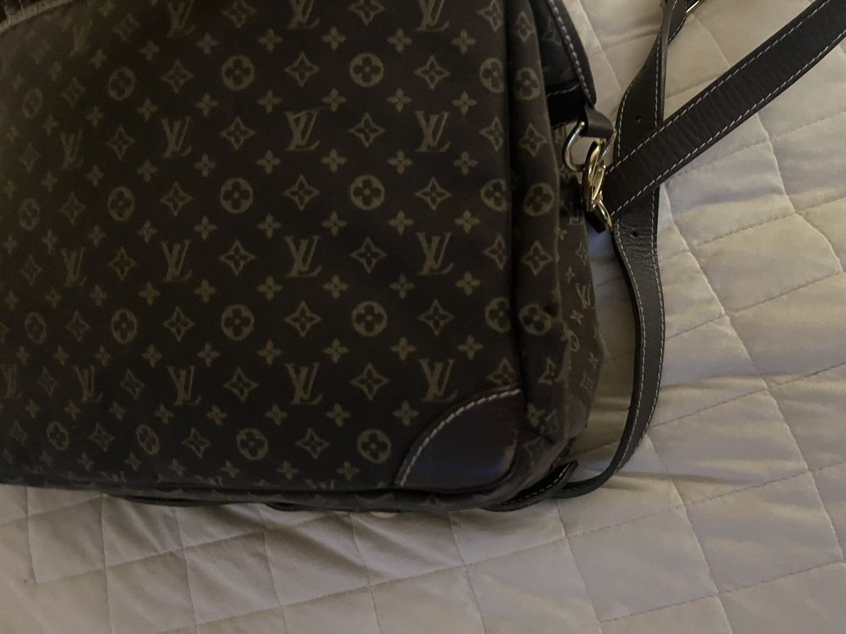 Louis Vuitton LV diaper/shoulder bag Size ONE SIZE - 11 Thumbnail