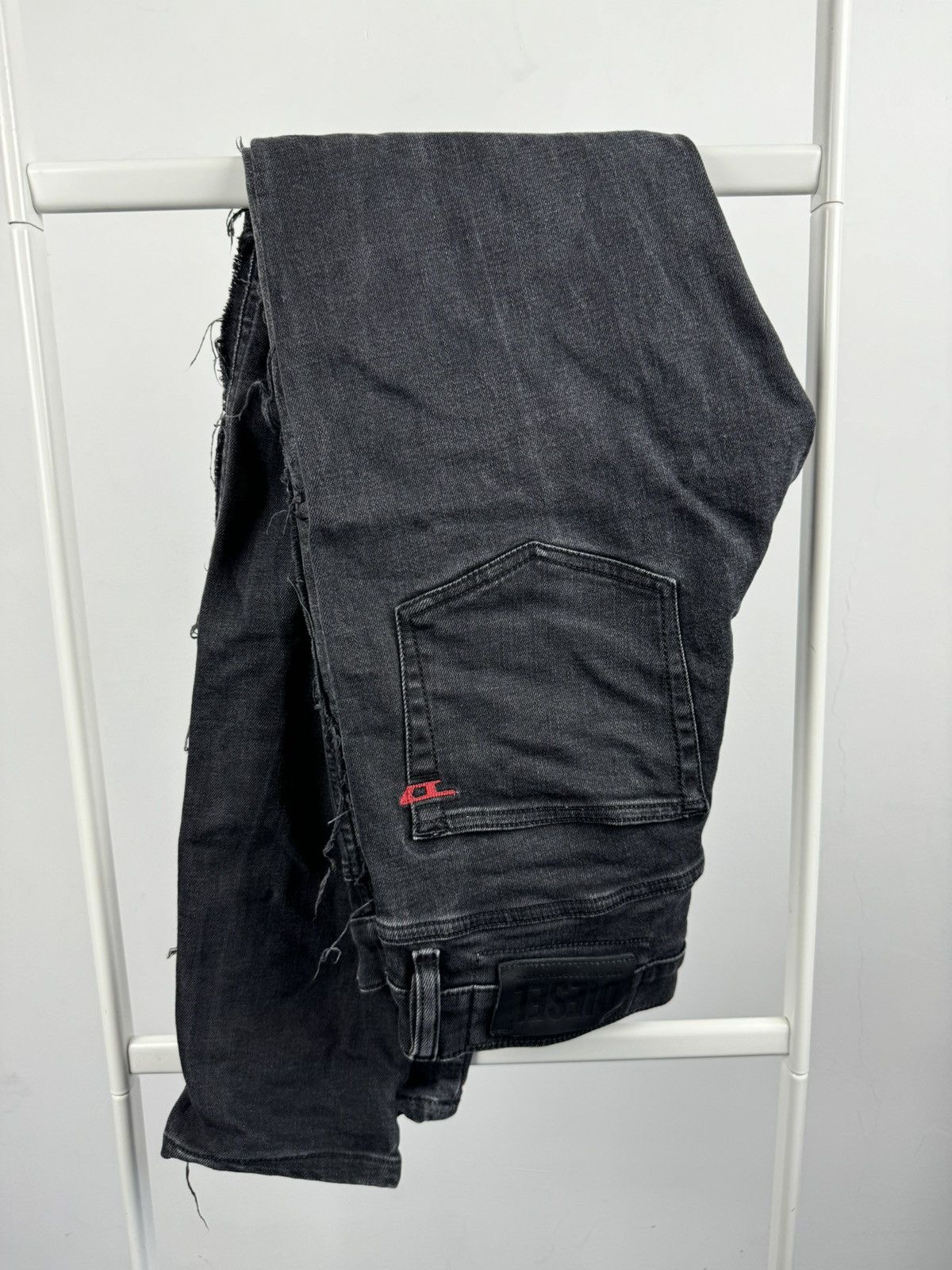 Diesel Diesel D-Strukt SP8 Faded Distressed Denim Jeans Size US 31 - 1 Thumbnail