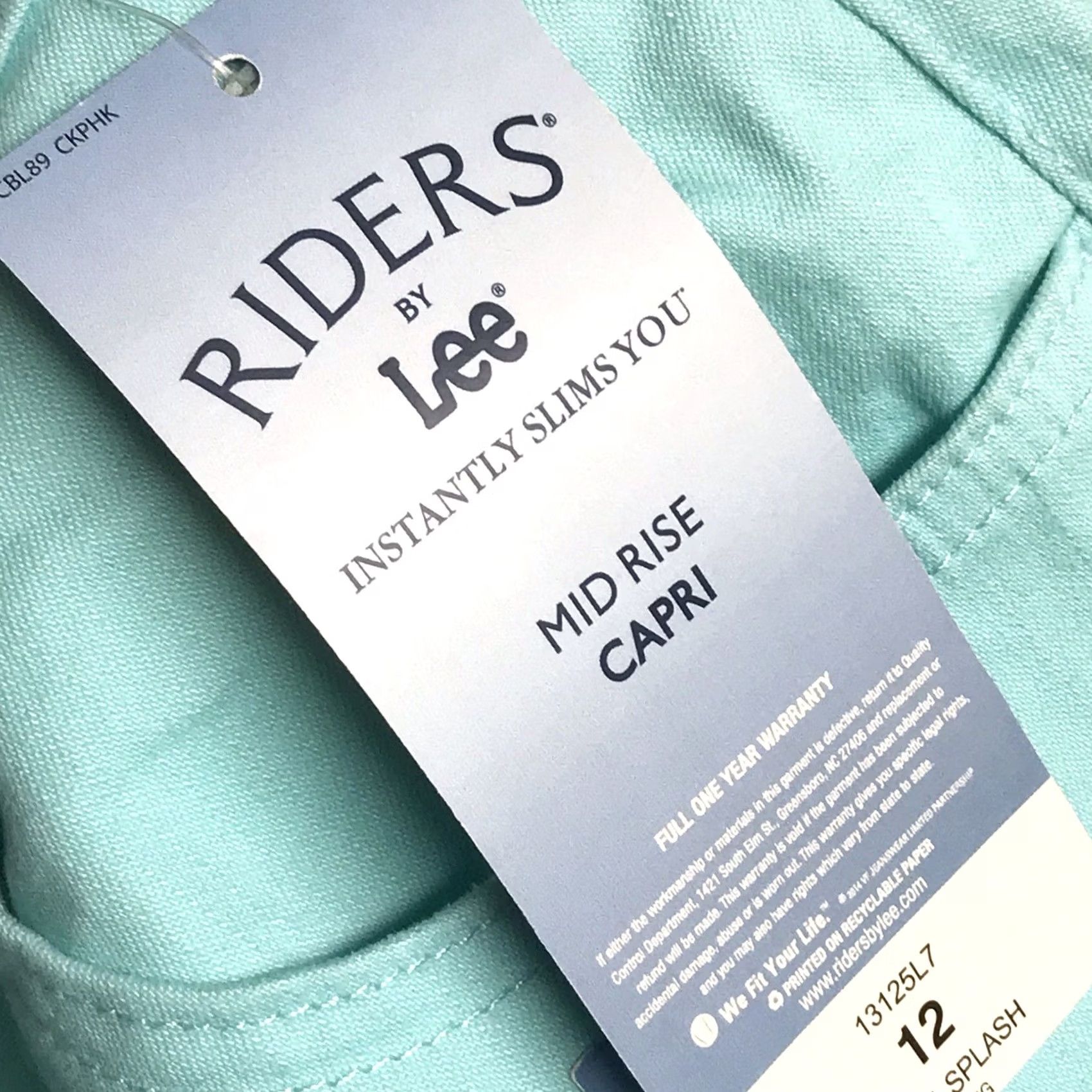 Lee Riders by Lee Women Capri Aqua Splash Slender Stretch Denim Mid Rise Belted 12 Jeans Regular 5-Pocket Inseam 19" Blue Belt Included Size ONE SIZE - 3 Thumbnail