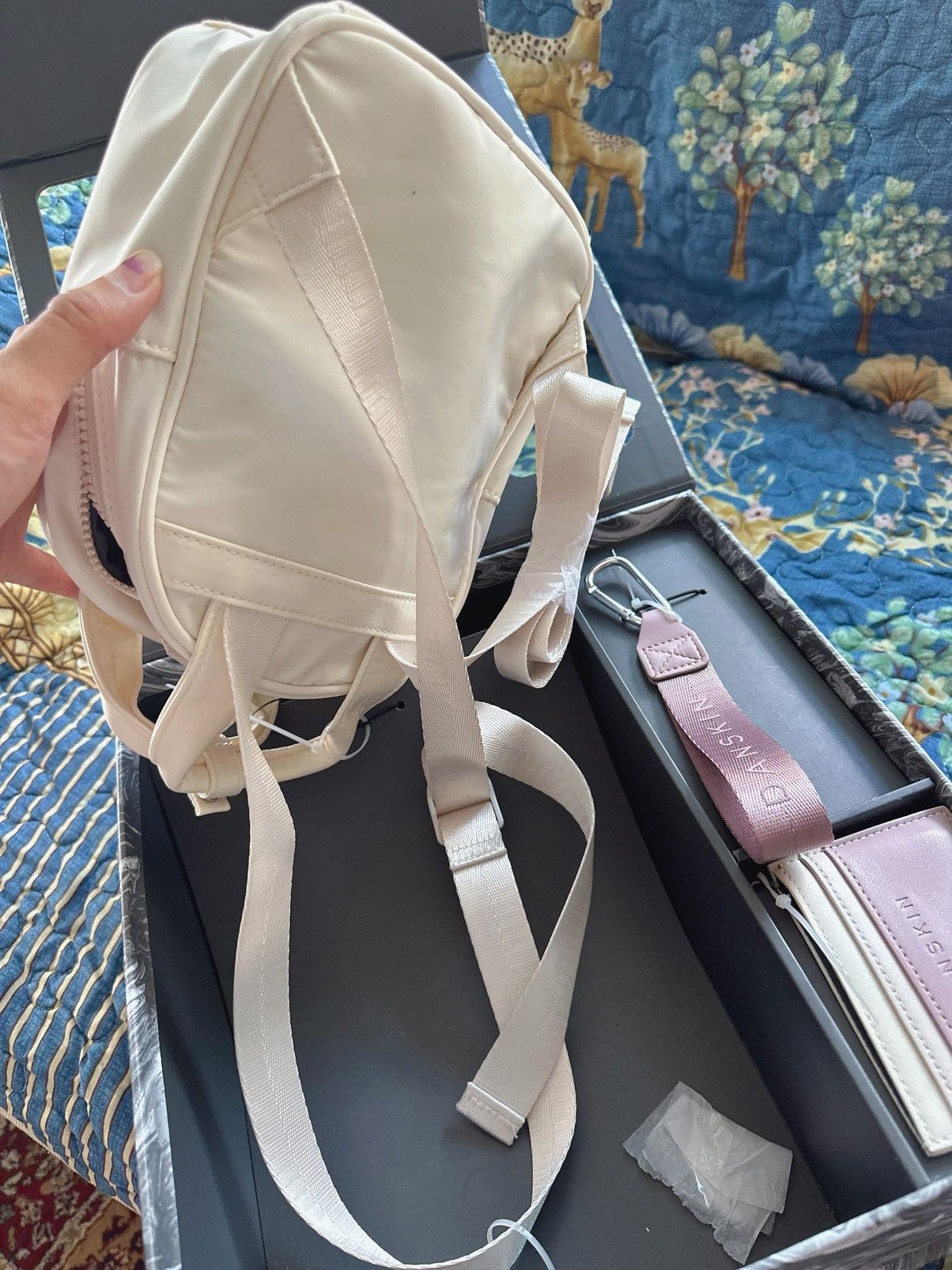 Designer $60 Danskin CREAM SMALL BACKPACK + CARD CASE + KEY CHAIN 3pc Size ONE SIZE - 4 Thumbnail