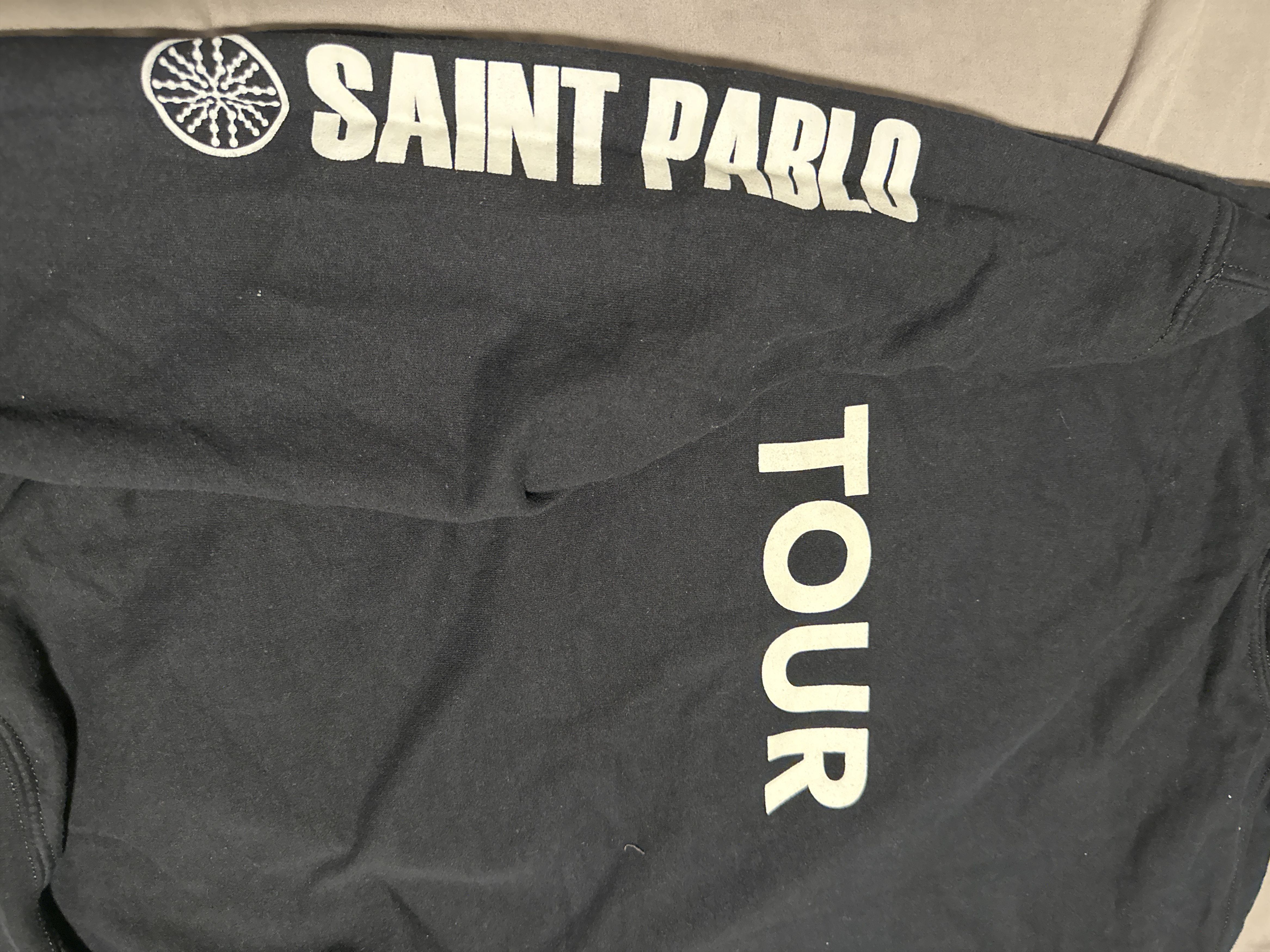 Kanye West Saint Pablo Tour Hoodie Size US L / EU 52-54 / 3 - 4 Thumbnail