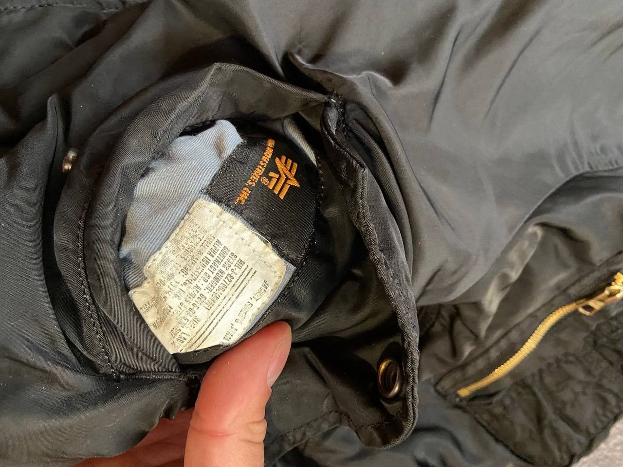 Alpha Industries Alpha Industries MA-1 Reversible Bomber Size US L / EU 52-54 / 3 - 5 Thumbnail