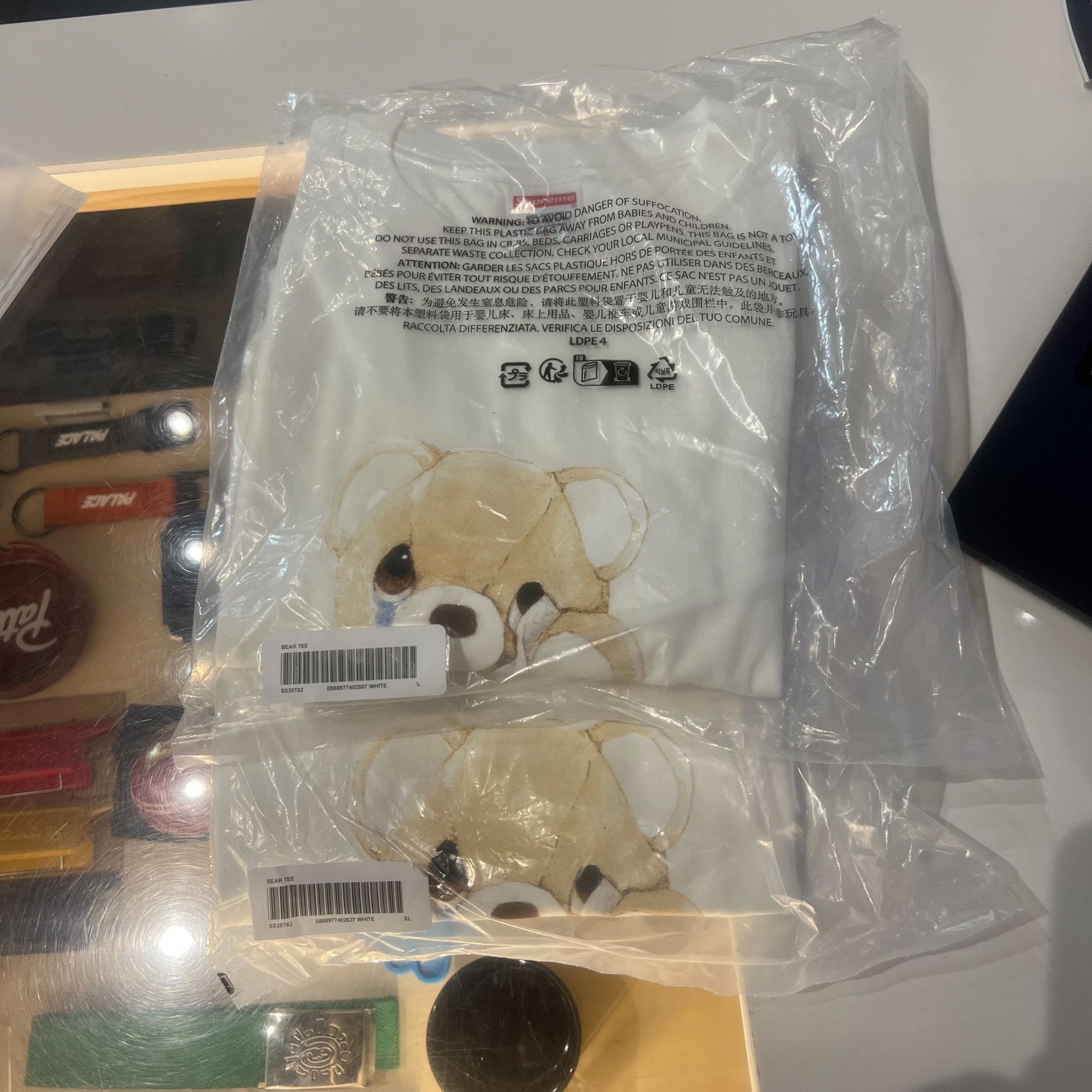 アイドル Supreme Bear Tee White XL Buy Supreme Bear Tee 'Powder Blue' - SS25T62 POWDER BLUE | GOAT