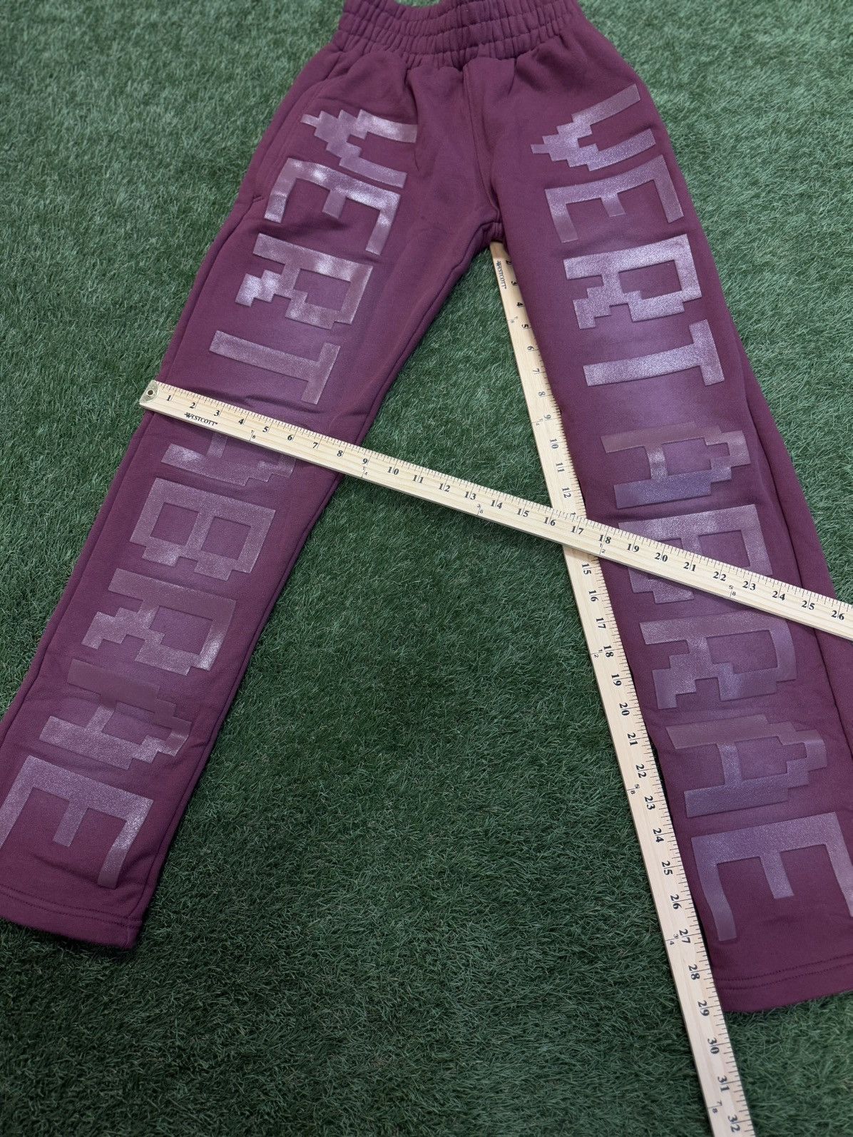 Vertabrae Vertabrae Sweatpants Burgundy Size Small (NEW) Size US 30 / EU 46 - 12 Thumbnail
