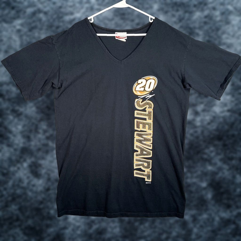 Chase Authentics VINTAGE Chase Authentic Tony Stewart Nascar Racing T Shirt XL Long Black V-Neck Mens Size US XL / EU 56 / 4 - 1 Thumbnail